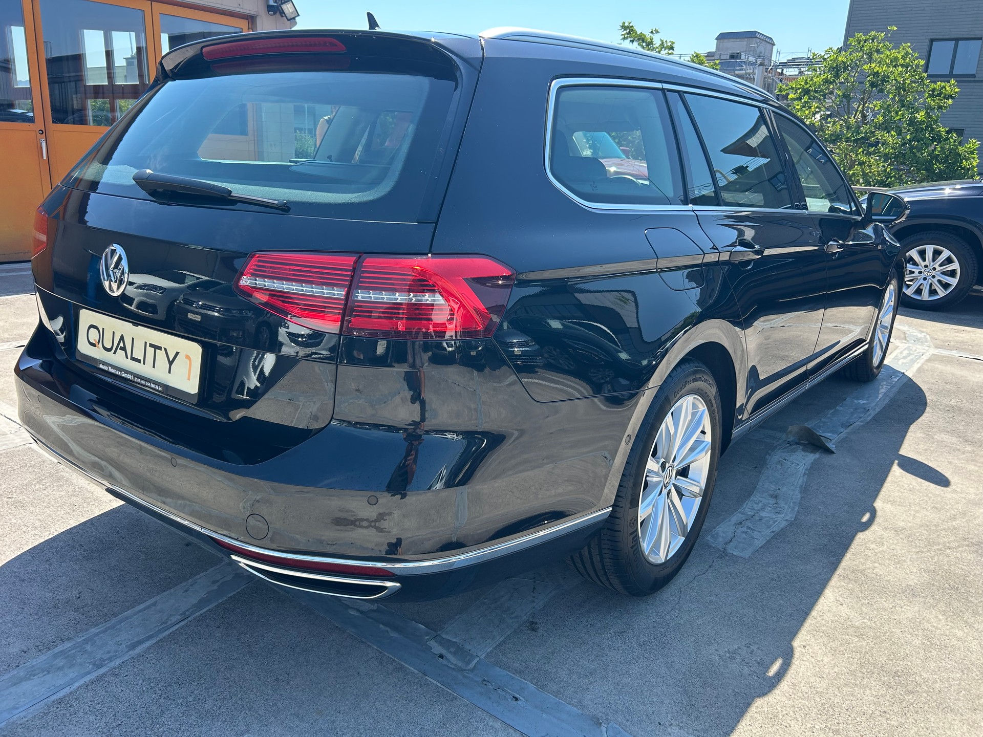 VW Passat Variant 2.0 TDI BMT High. DSG 4Motion-image-4