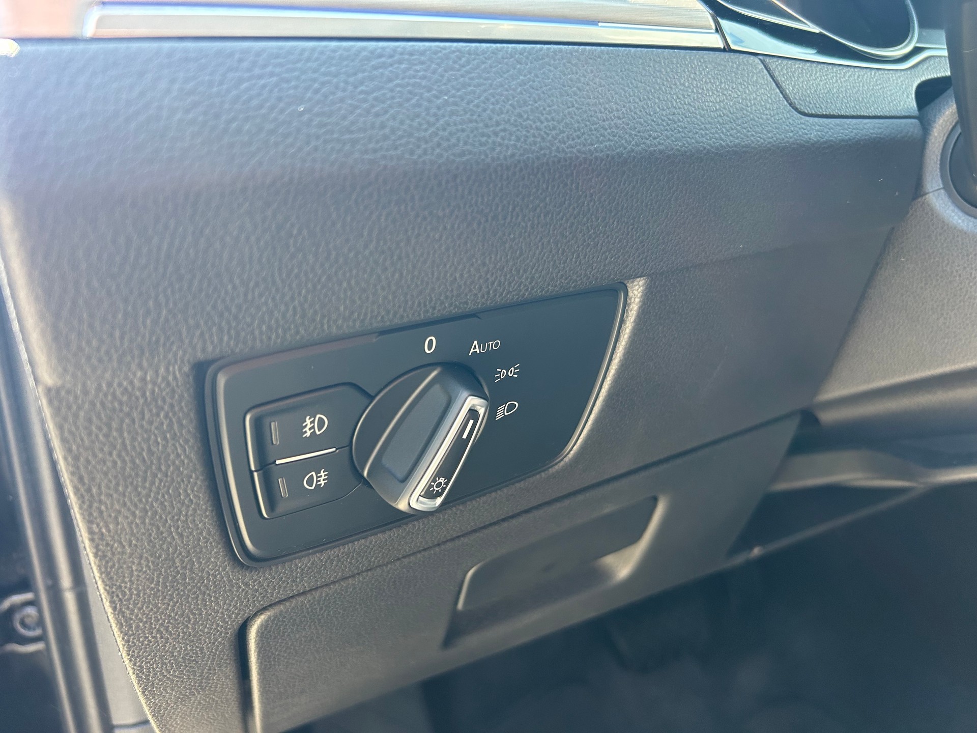 VW Passat Variant 2.0 TDI BMT High. DSG 4Motion-image-15