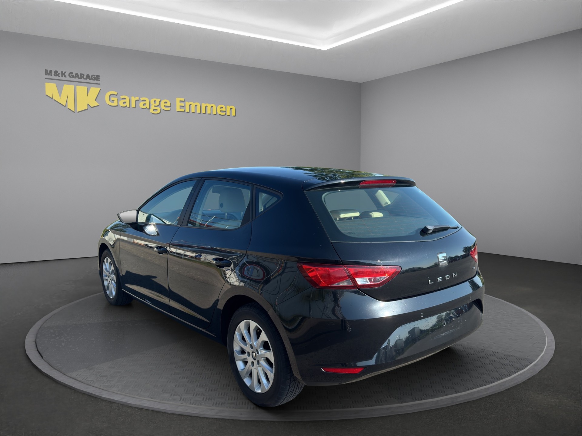 SEAT Leon 1.2 TSI Style DSG-image-2