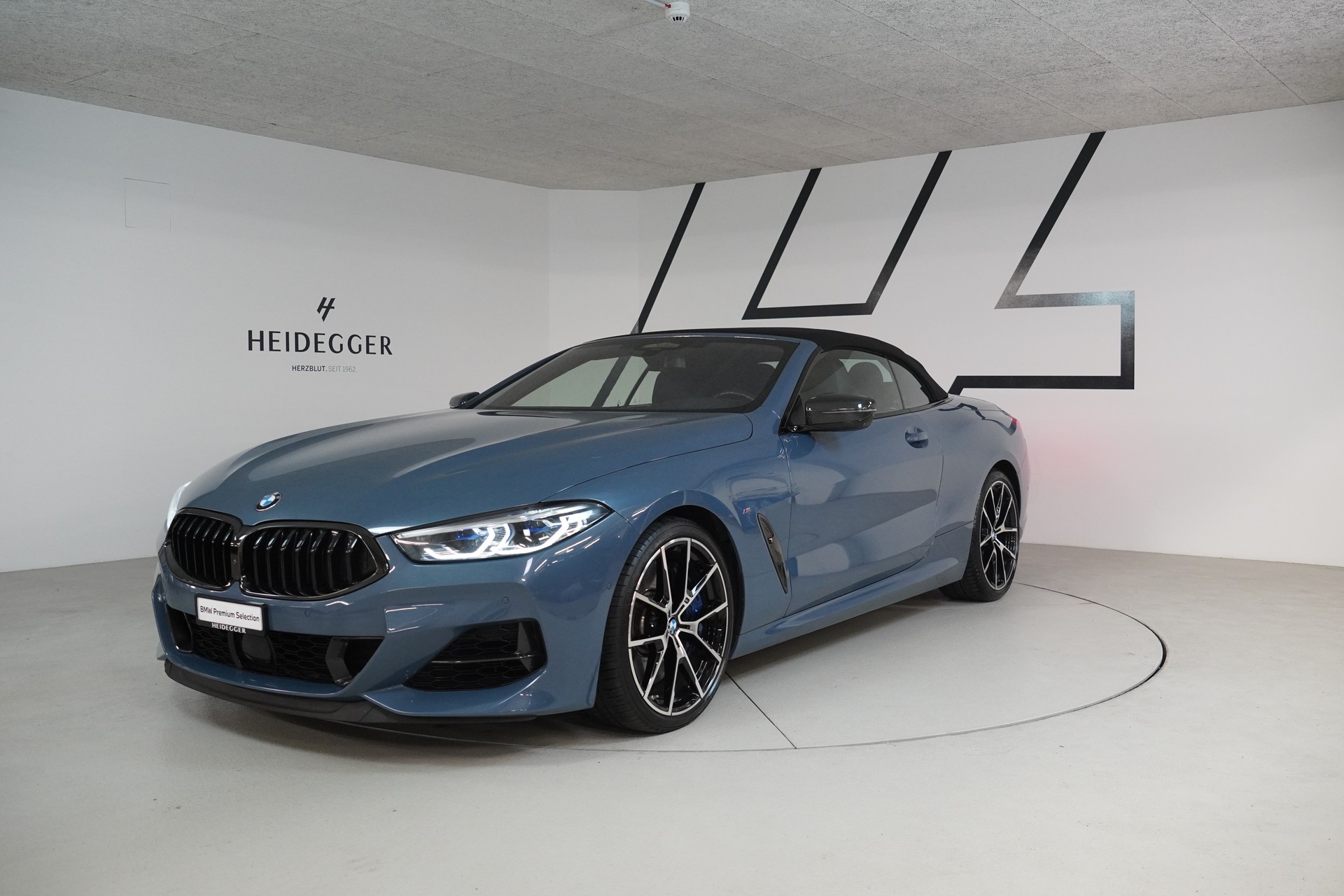 BMW M850i xDrive Steptronic-image-0