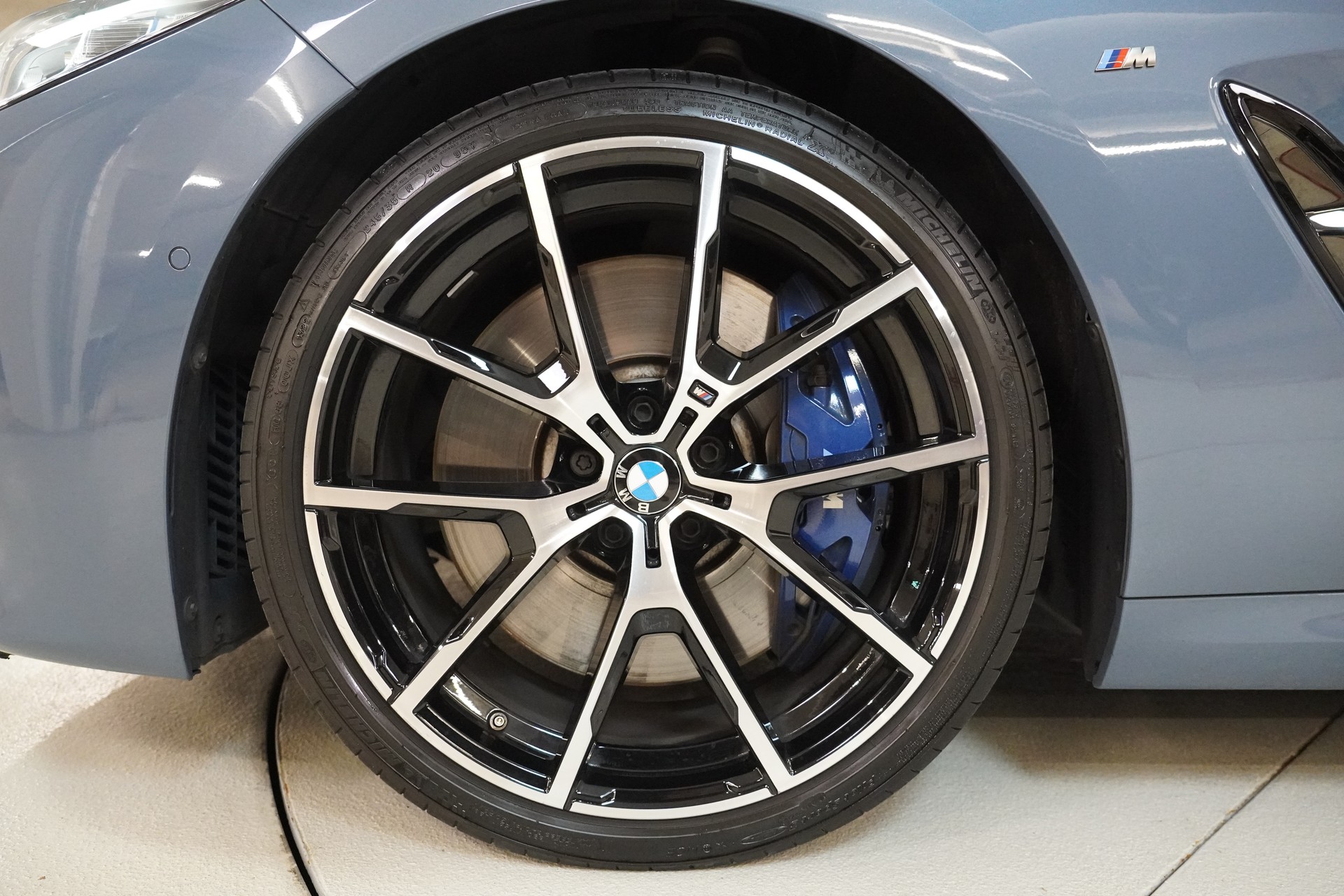 BMW M850i xDrive Steptronic-image-17