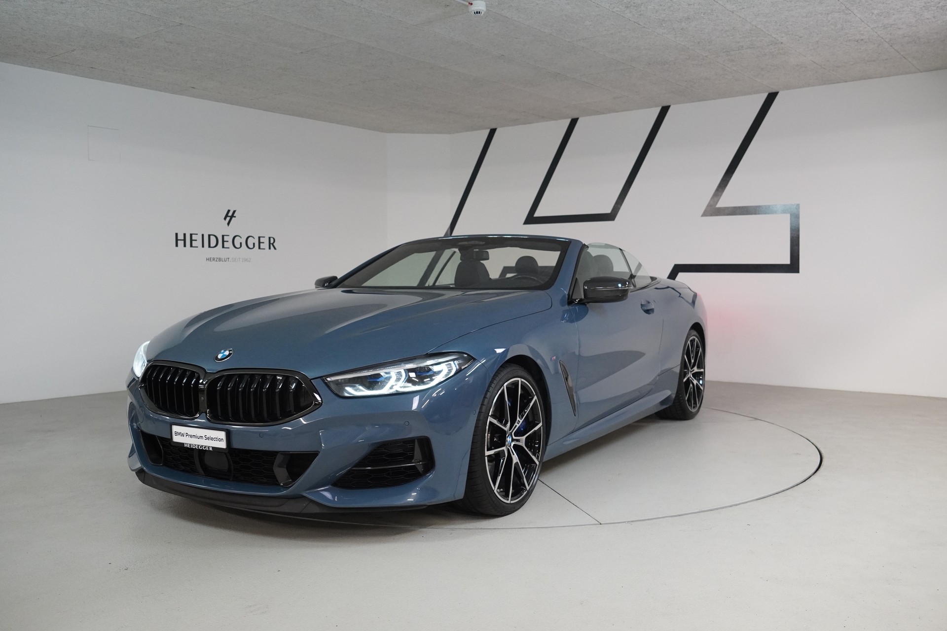 BMW M850i xDrive Steptronic-image-10