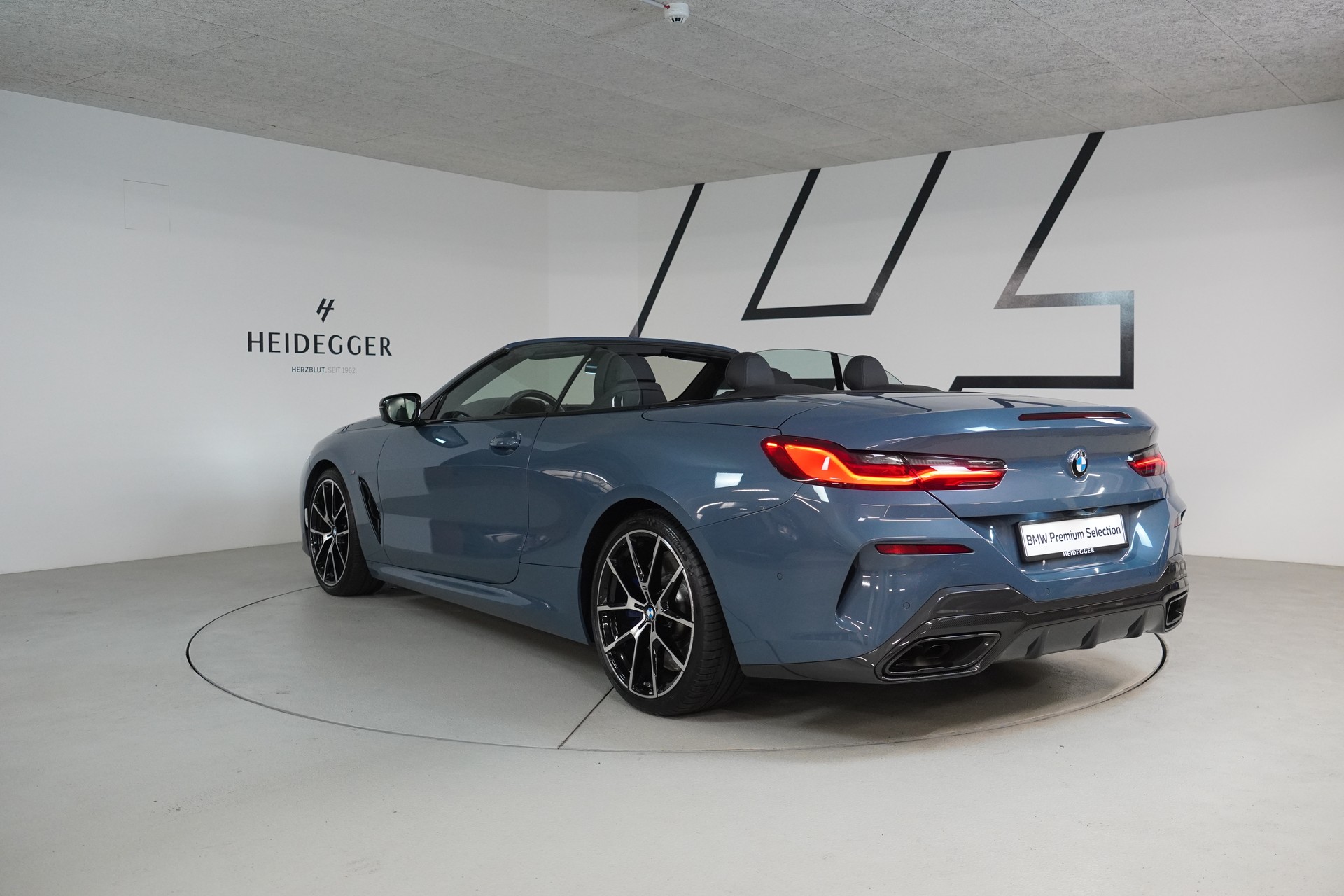 BMW M850i xDrive Steptronic-image-12
