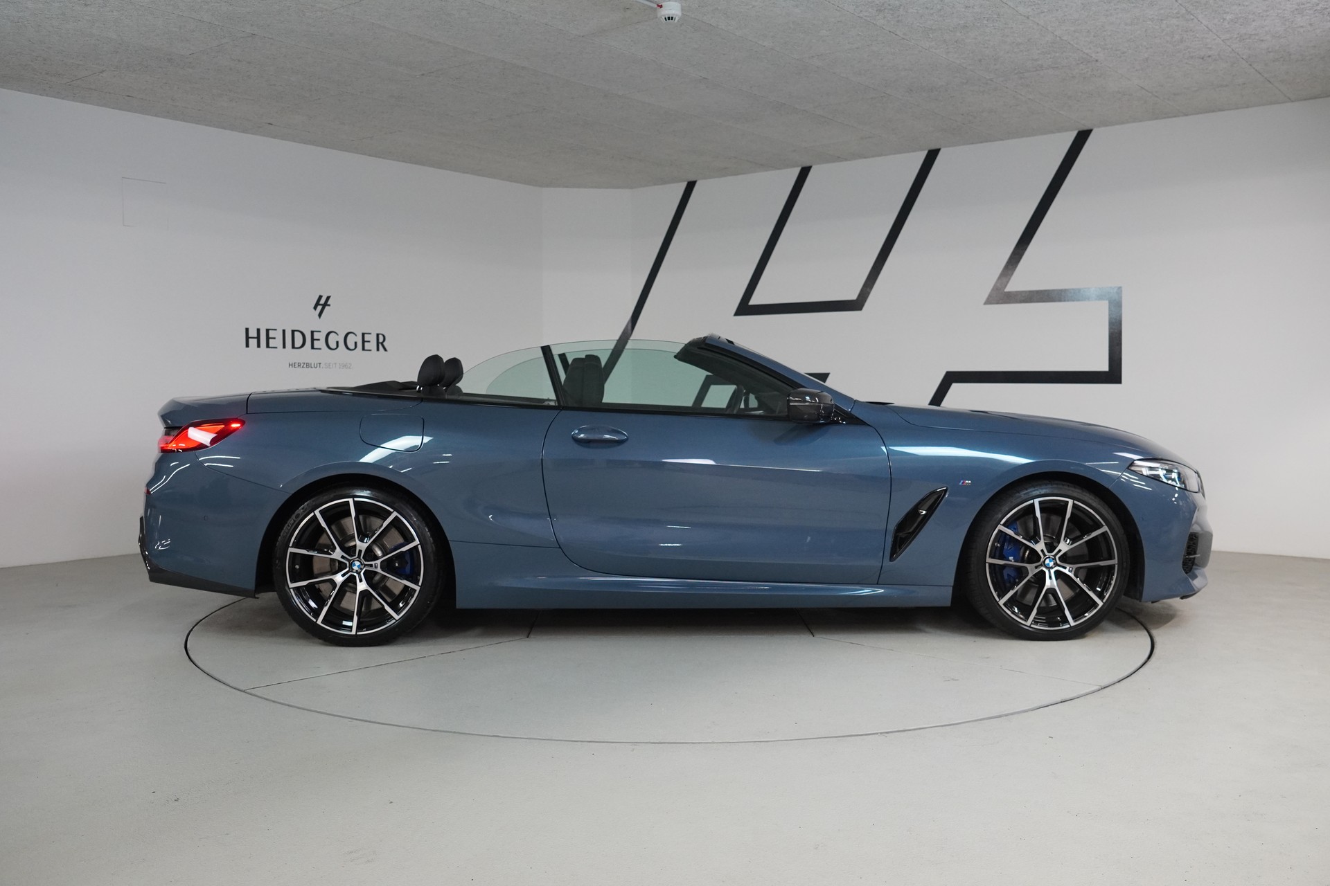 BMW M850i xDrive Steptronic-image-15