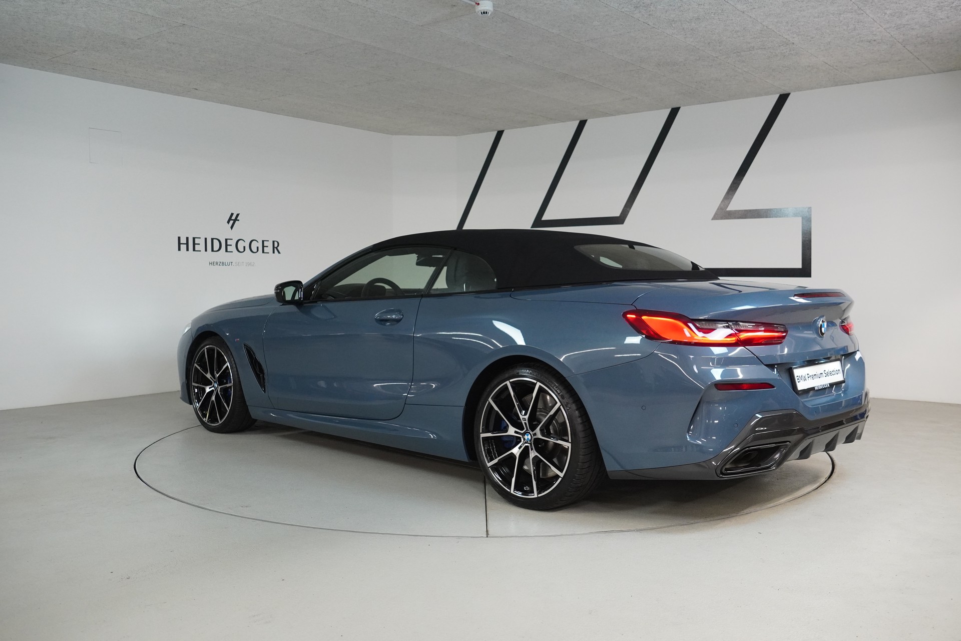 BMW M850i xDrive Steptronic-image-4