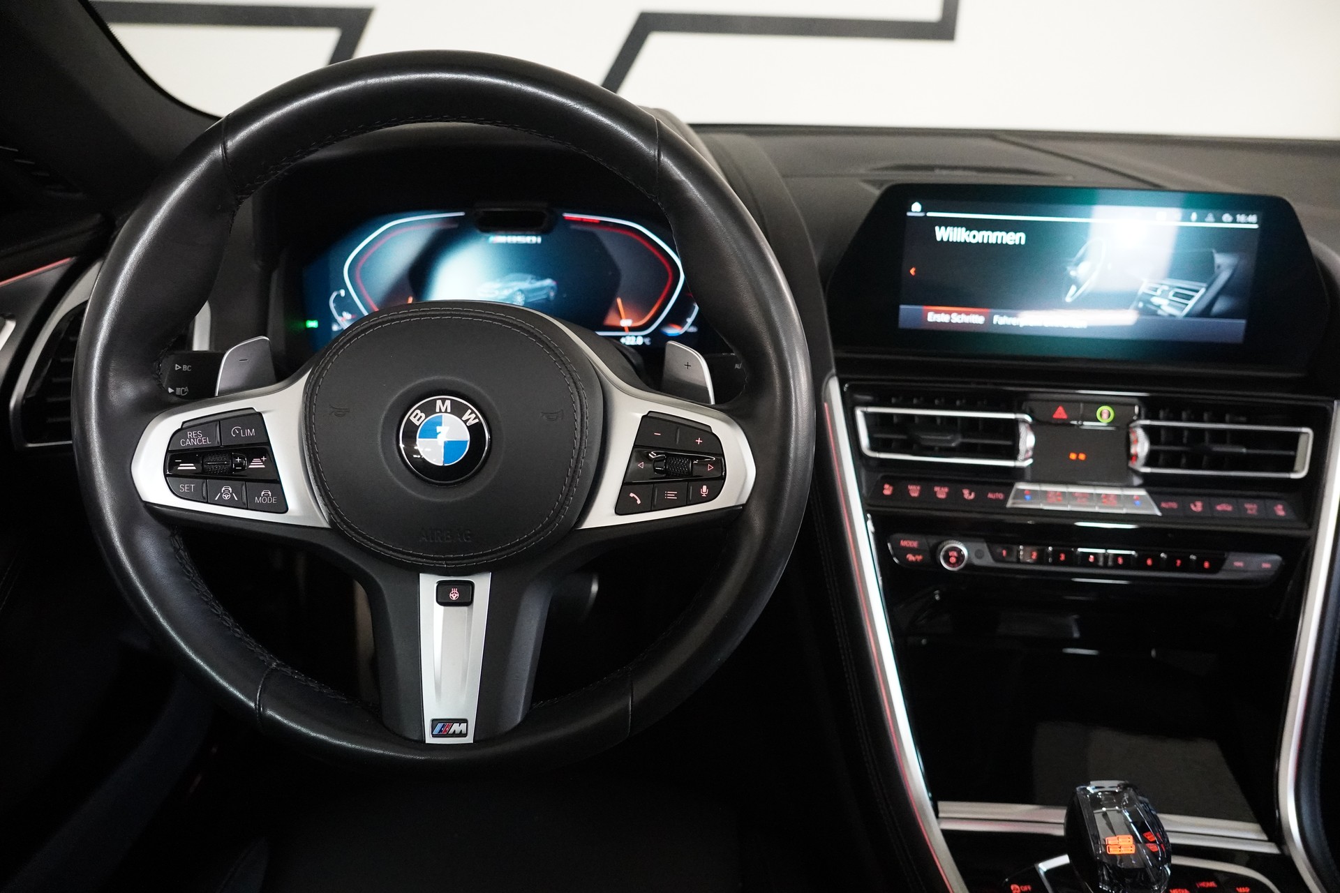 BMW M850i xDrive Steptronic-image-28