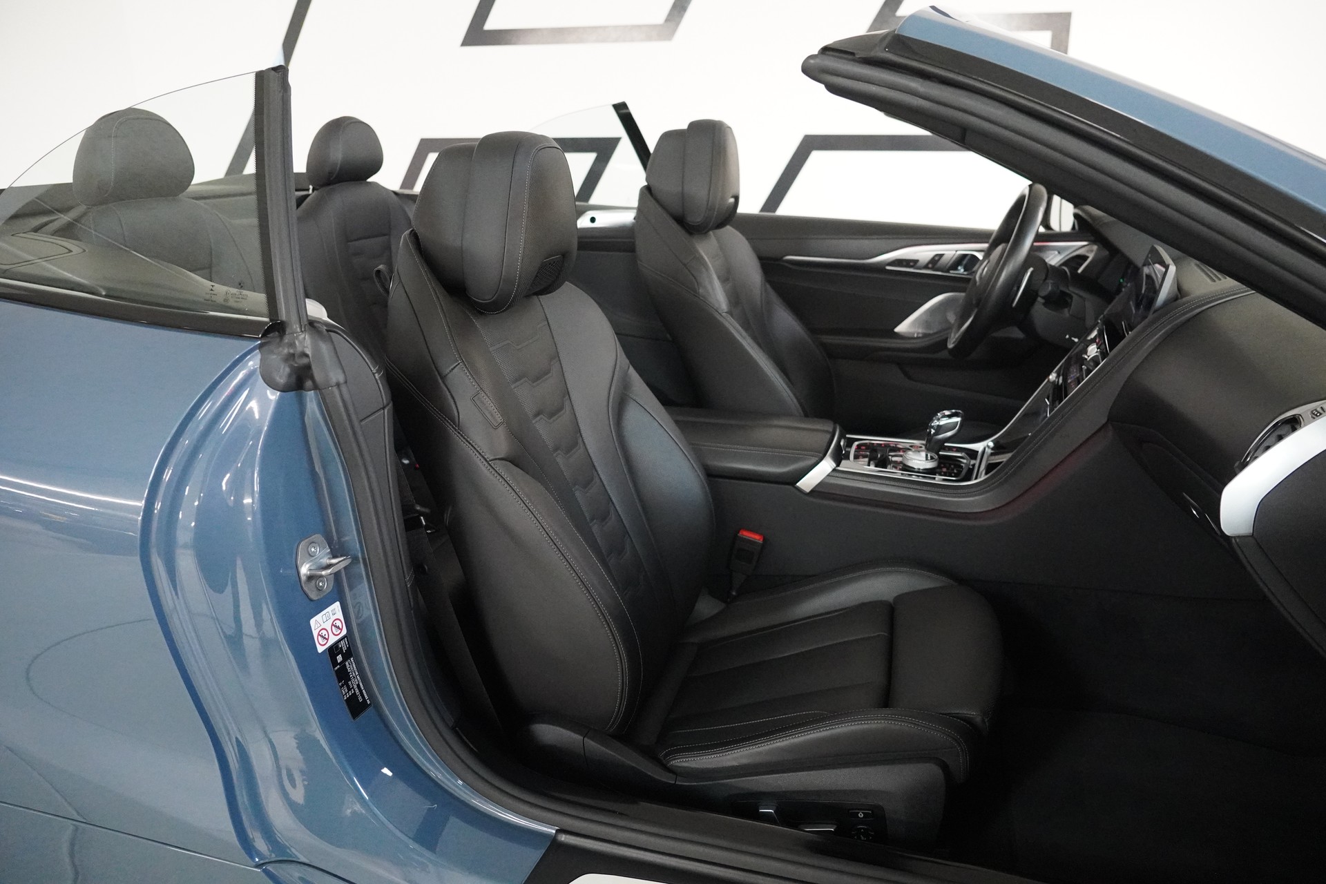 BMW M850i xDrive Steptronic-image-22