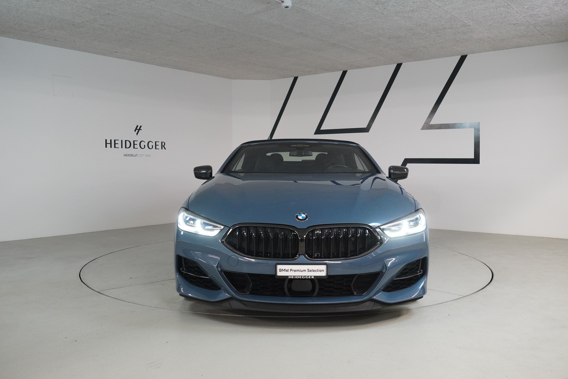 BMW M850i xDrive Steptronic-image-1