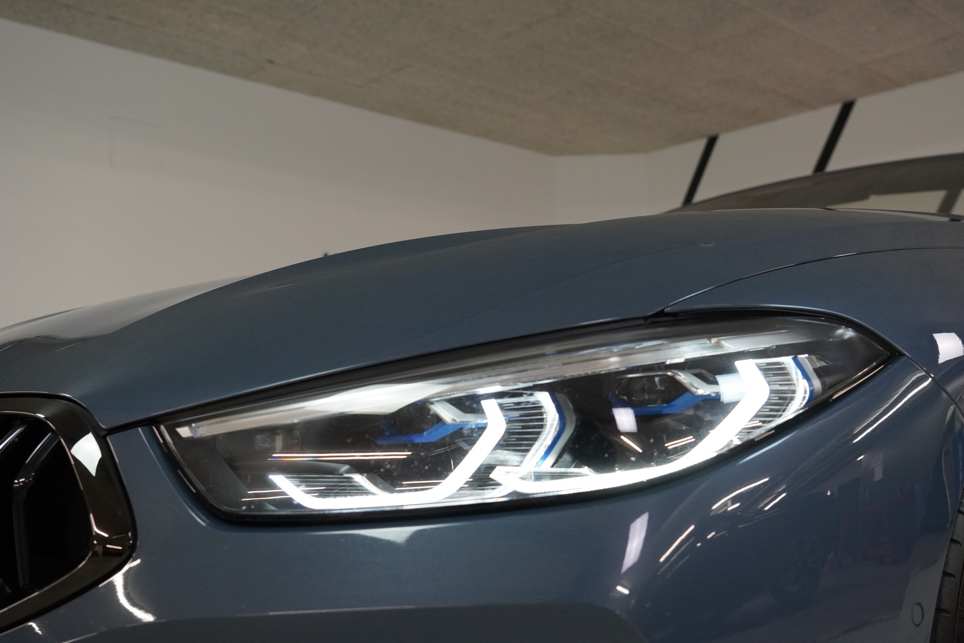 BMW M850i xDrive Steptronic-image-16