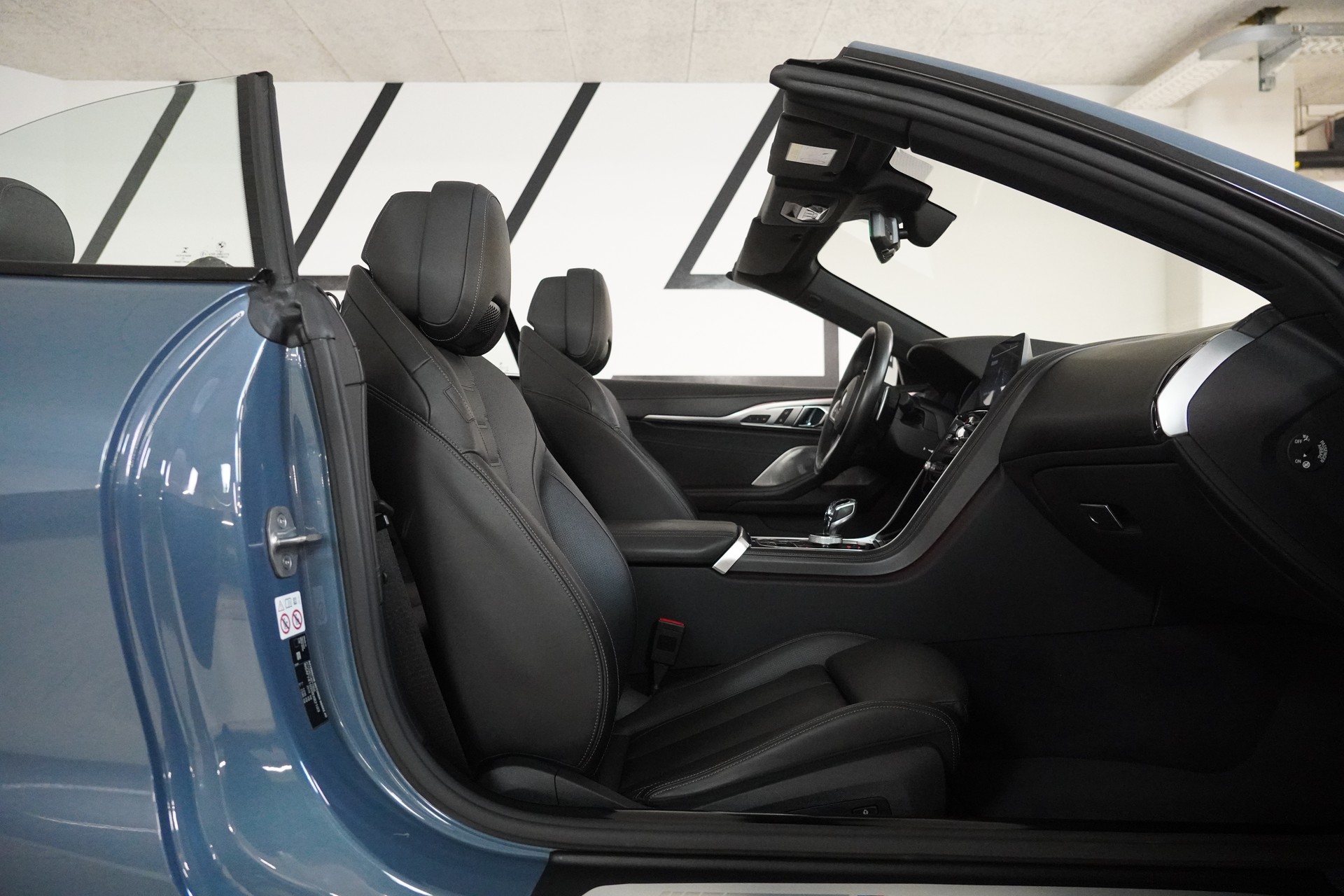 BMW M850i xDrive Steptronic-image-21