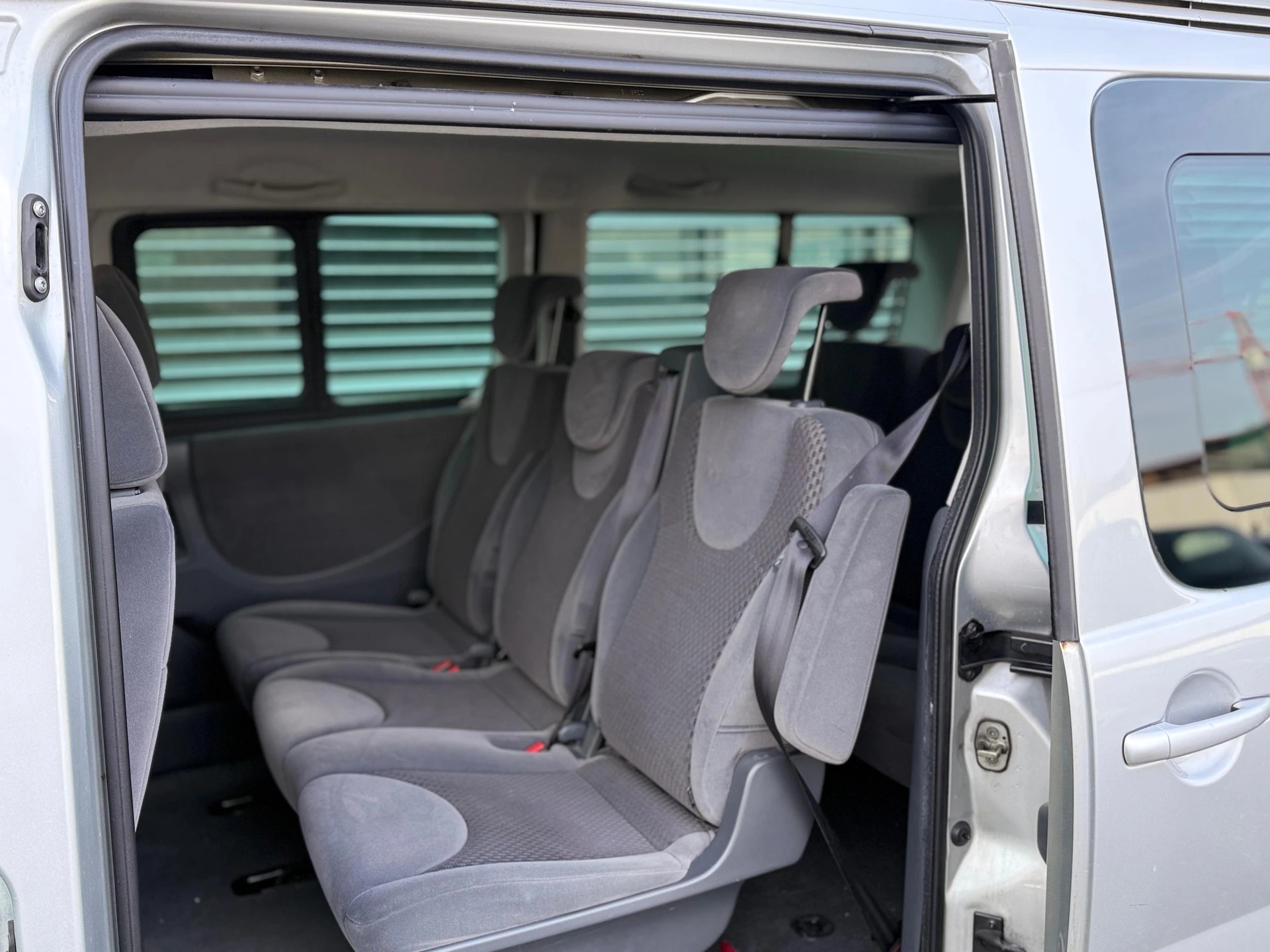 CITROEN Jumpy 2.0 HDi L2H1 Exclusive A-image-8