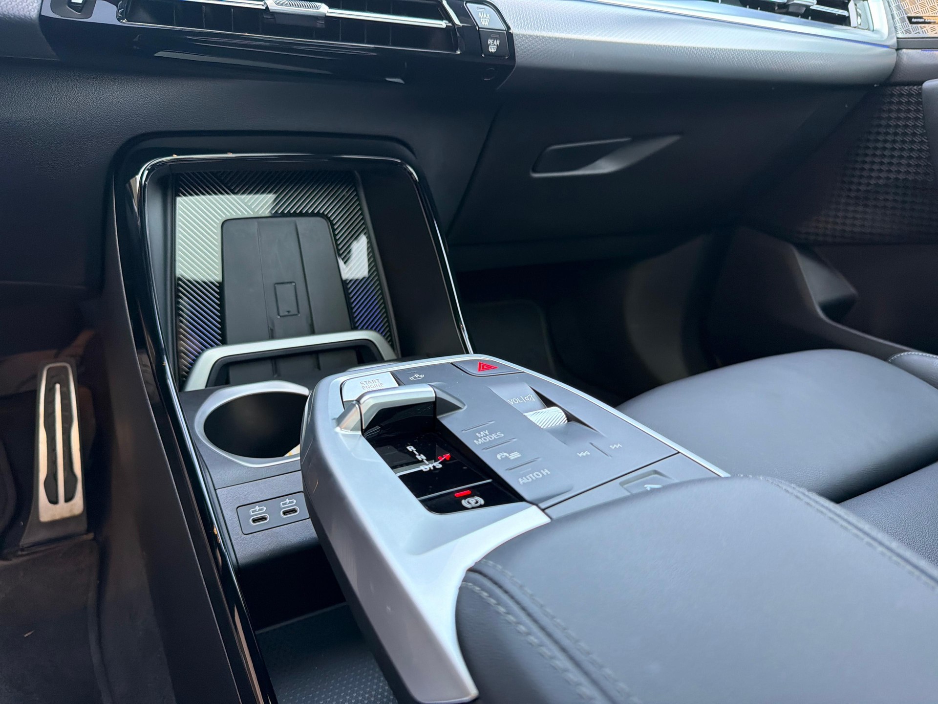 BMW X1 20d xDrive paddles-image-15