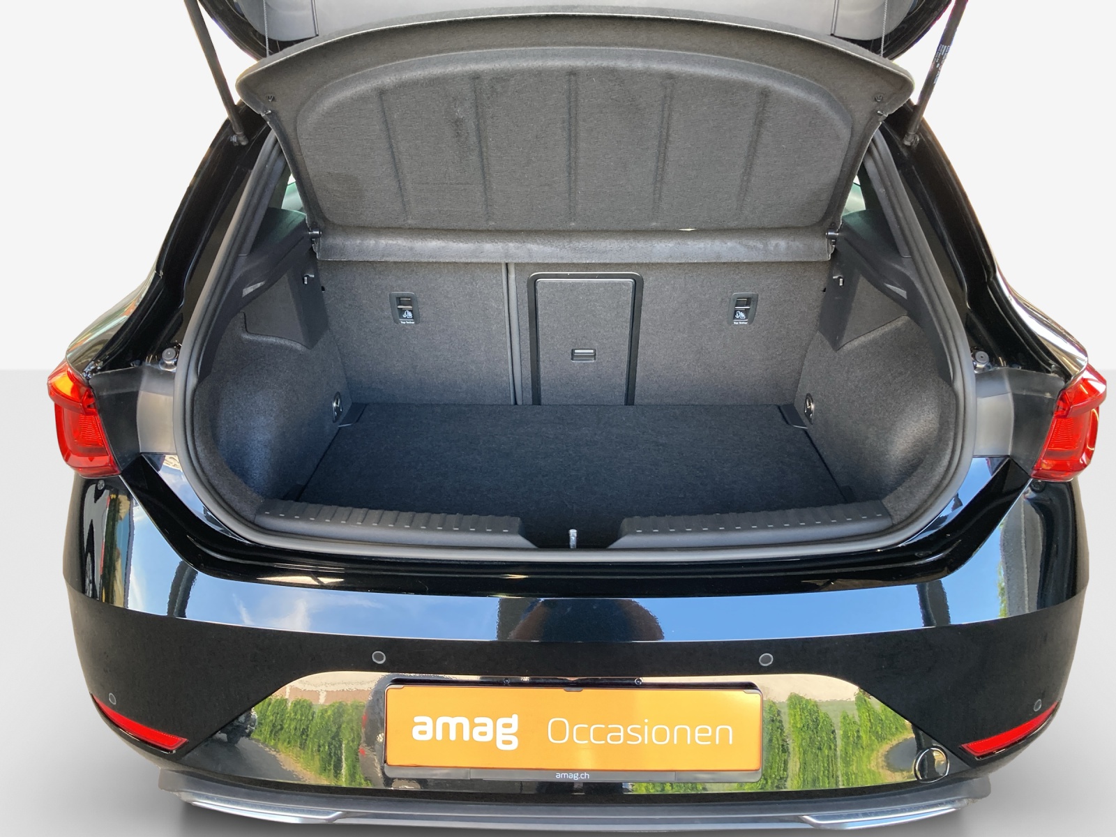 SEAT Leon 1.5 eTSI mHEV DSG FR-image-12