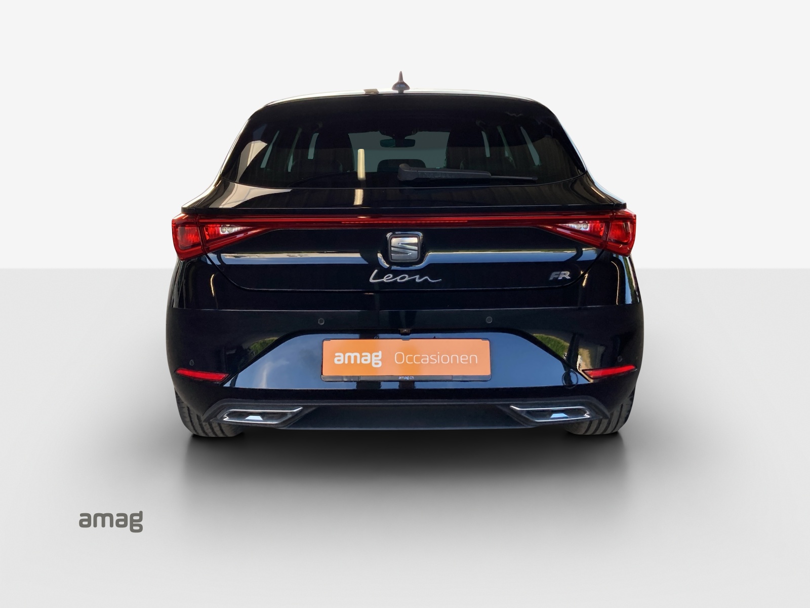 SEAT Leon 1.5 eTSI mHEV DSG FR-image-3