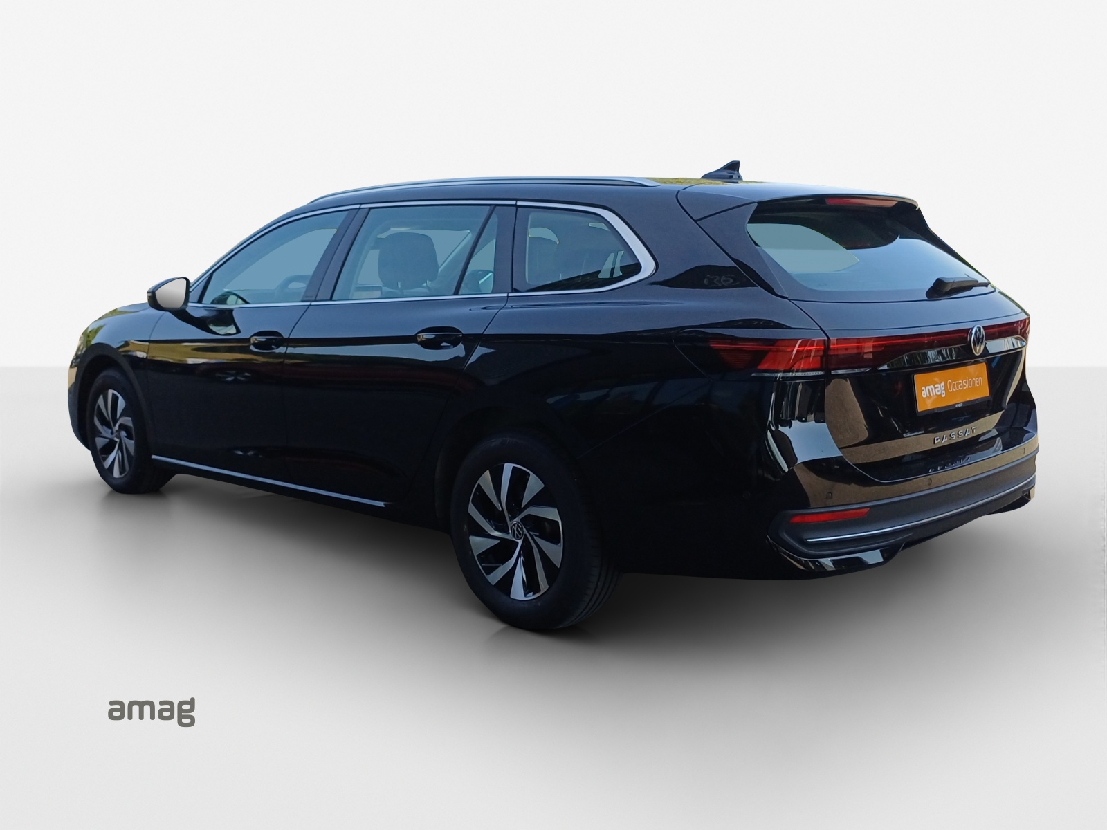 VW Passat Variant 2.0 TDI evo Business DSG-image-2