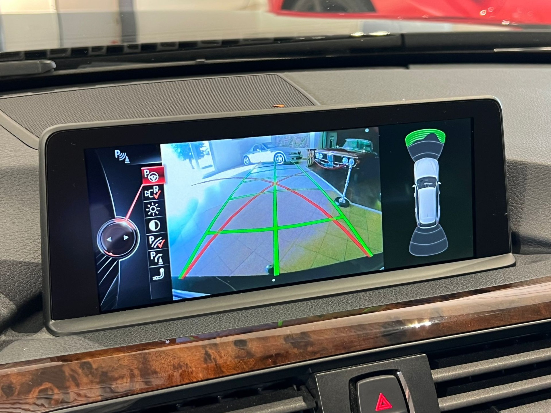 BMW 330d xDrive Touring Luxury Line Steptronic *Frisch ab MFK*-image-10