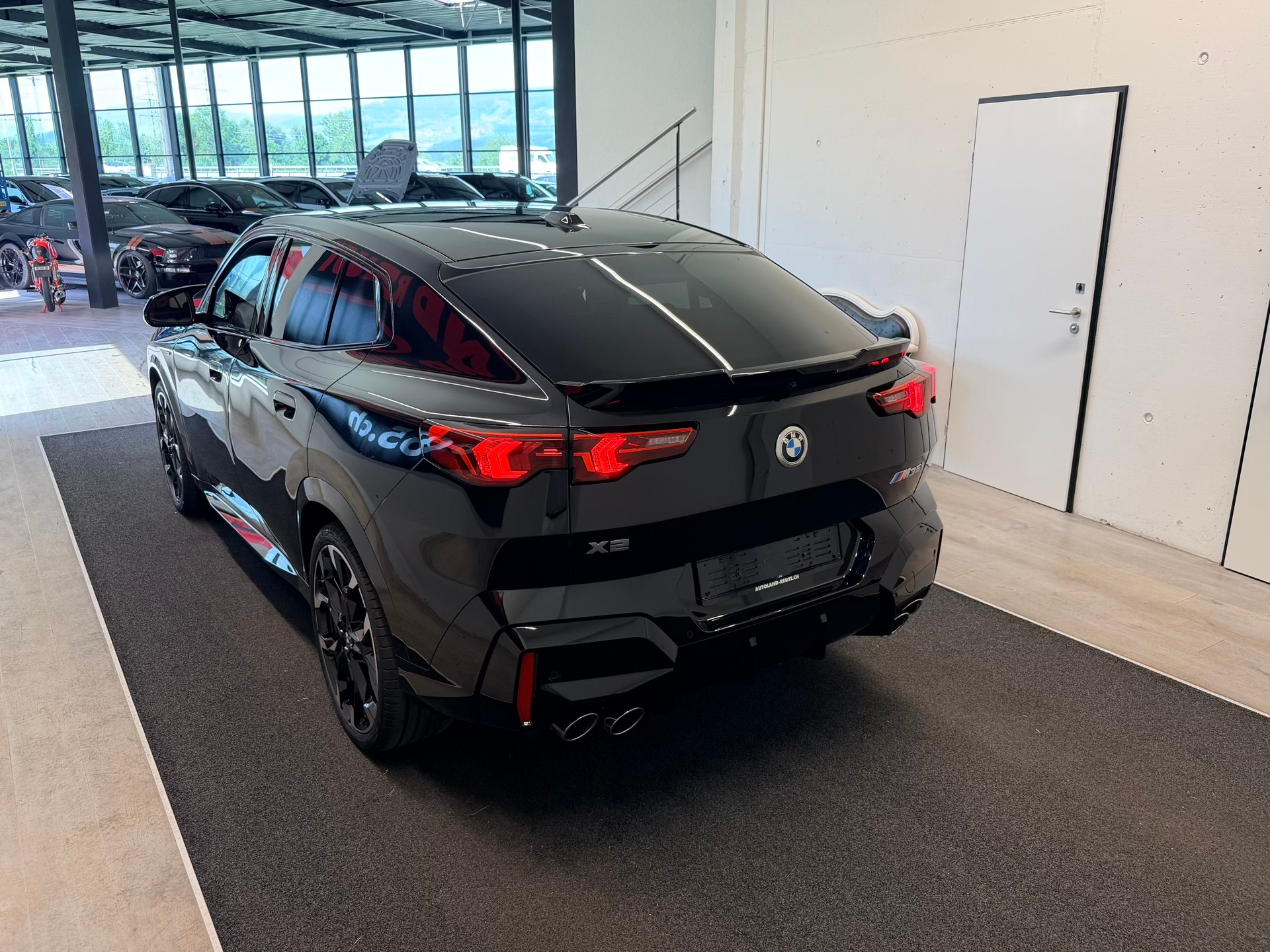 BMW X2 xDrive M35i-image-8