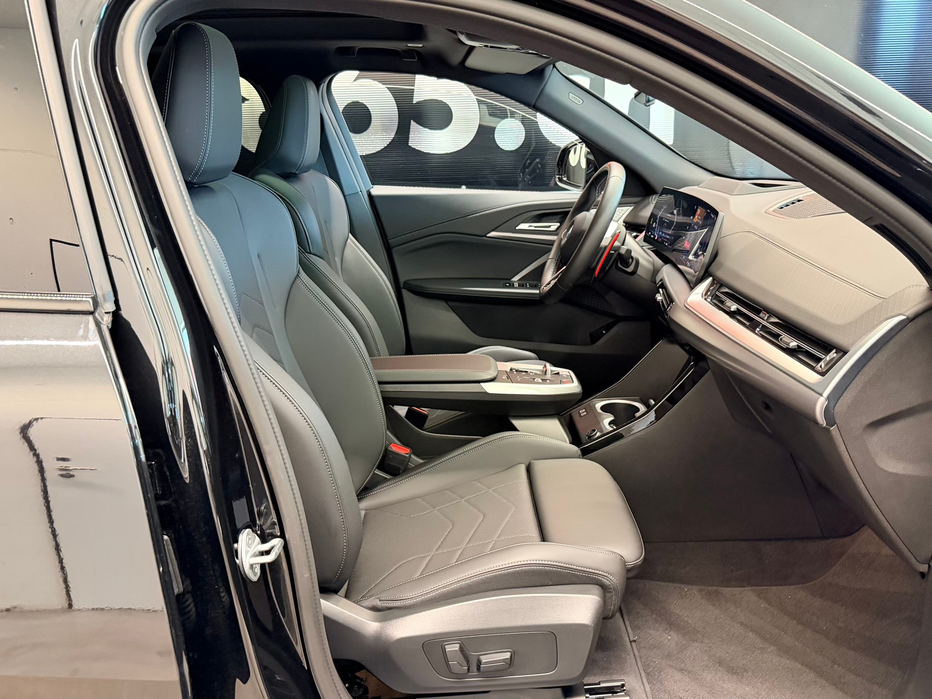 BMW X2 xDrive M35i-image-21