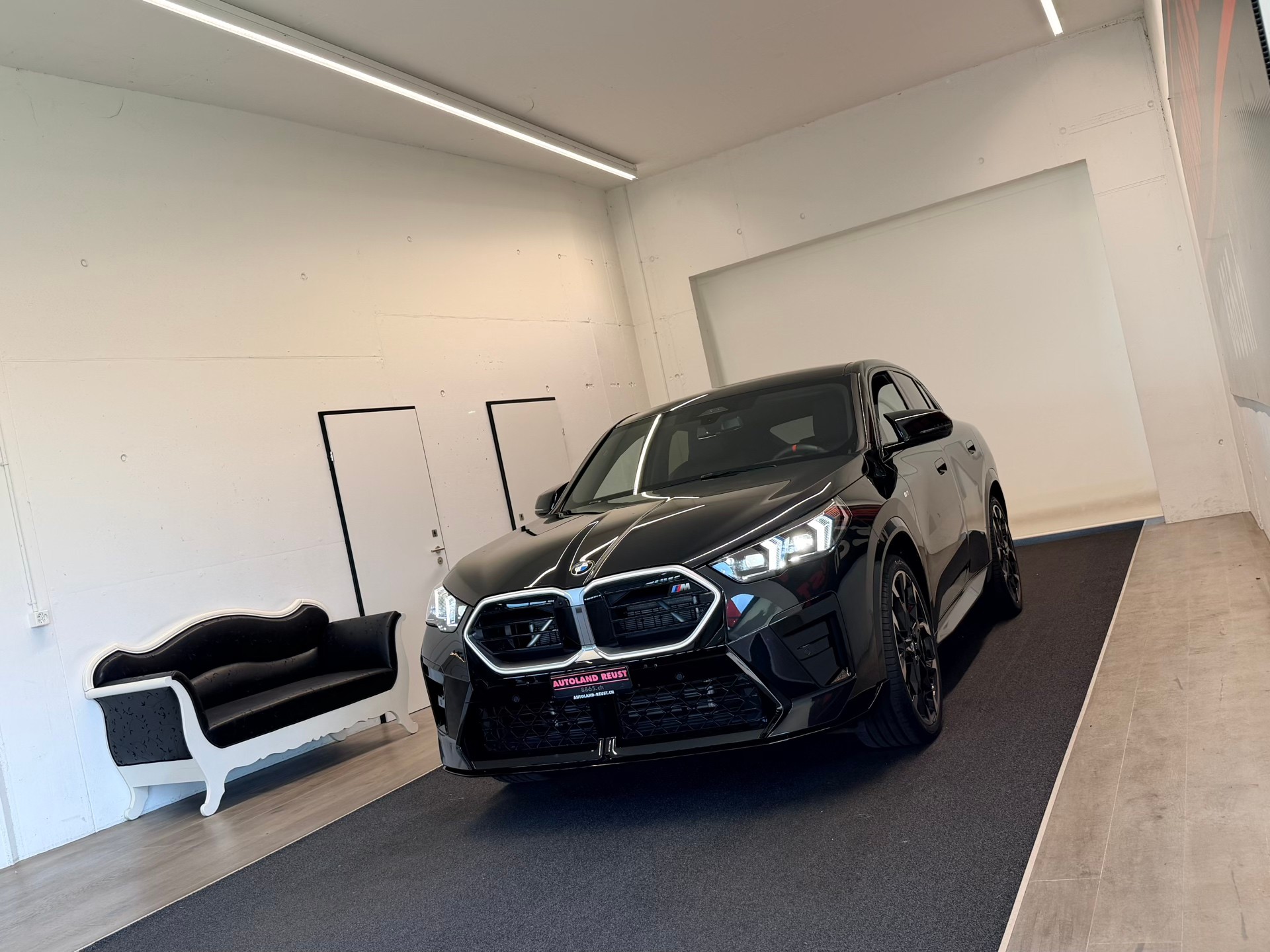BMW X2 xDrive M35i-image-2