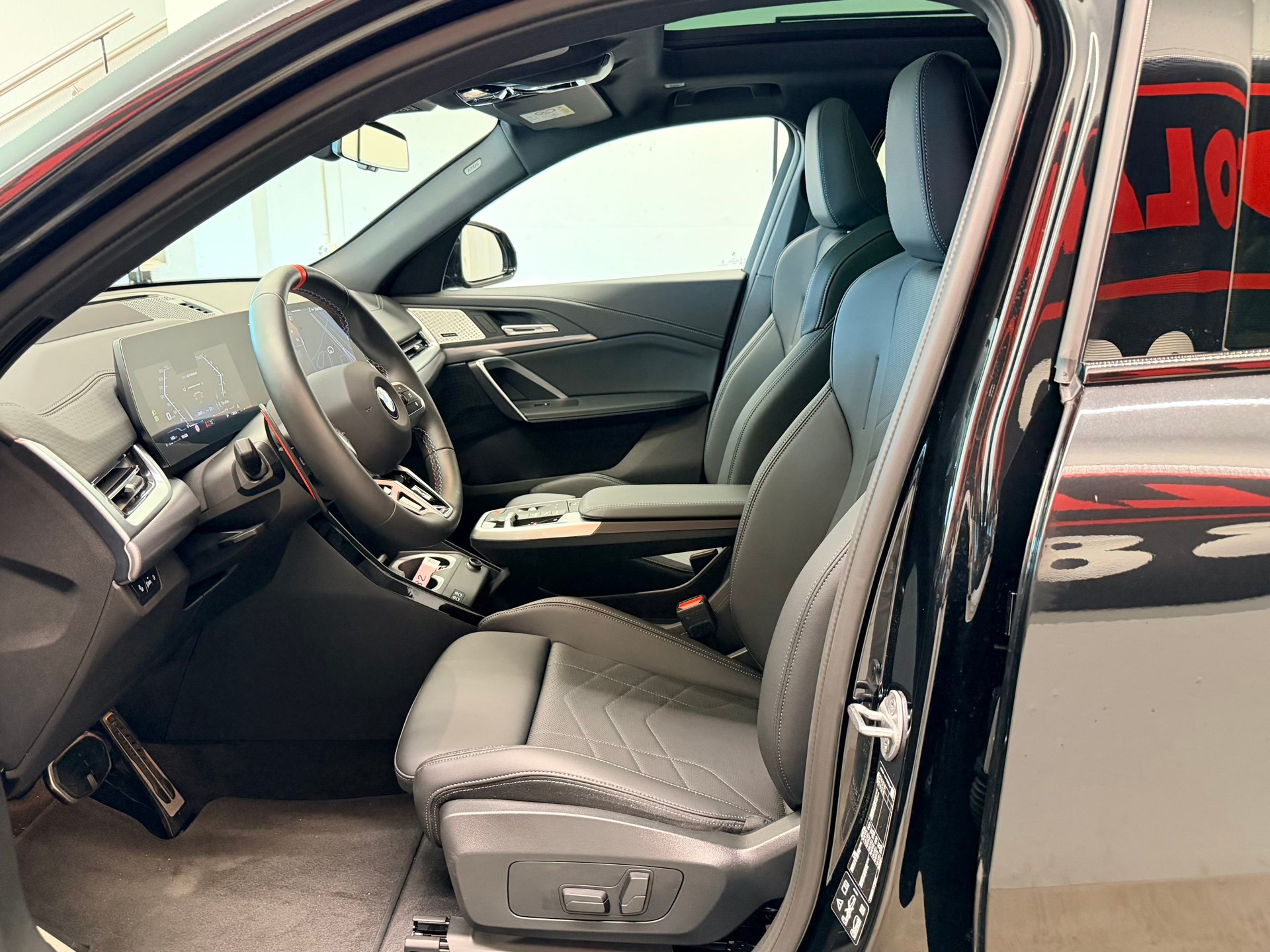 BMW X2 xDrive M35i-image-13