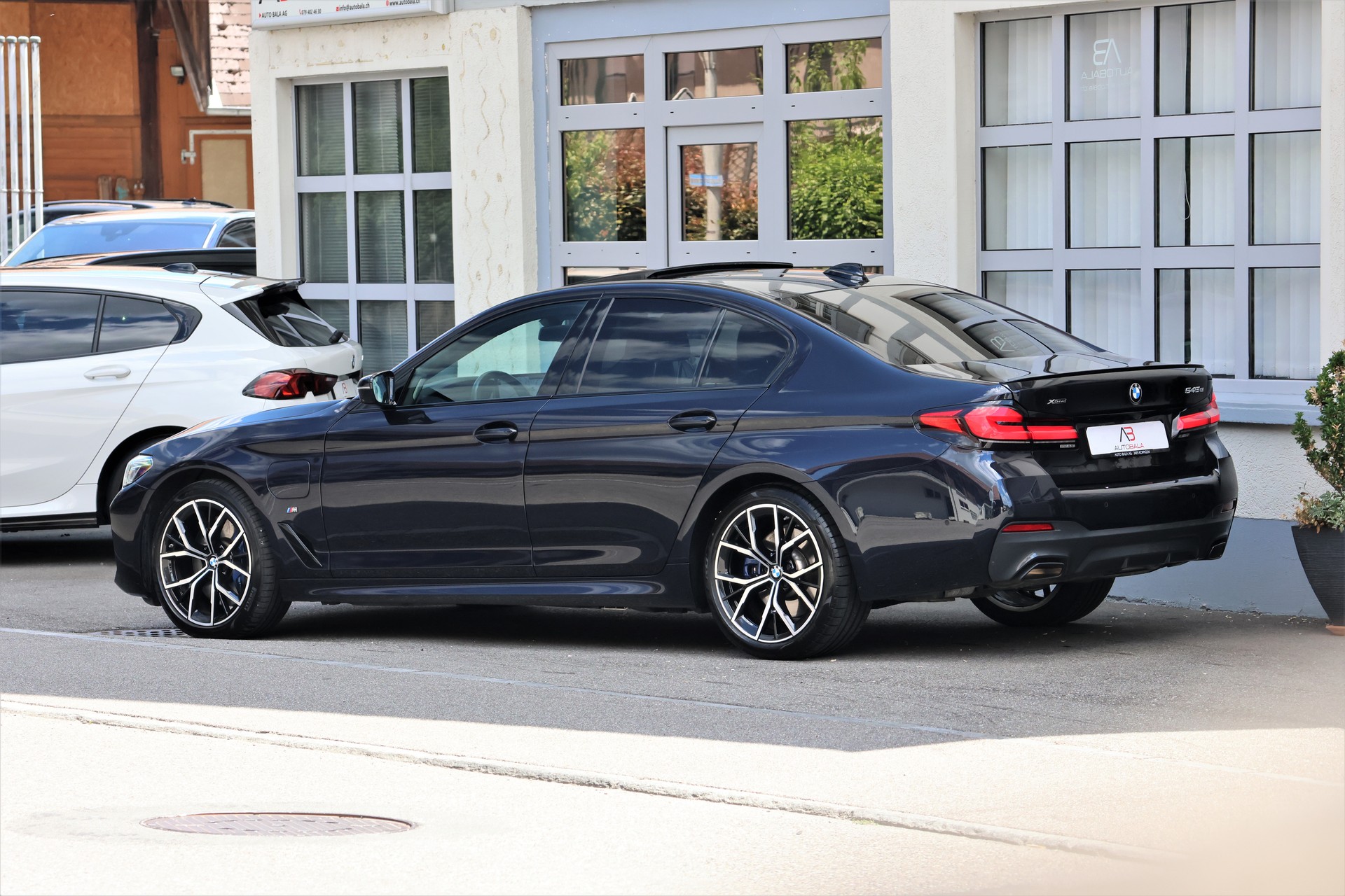 BMW 545e xDrive M Sport Steptronic (CH)-image-4