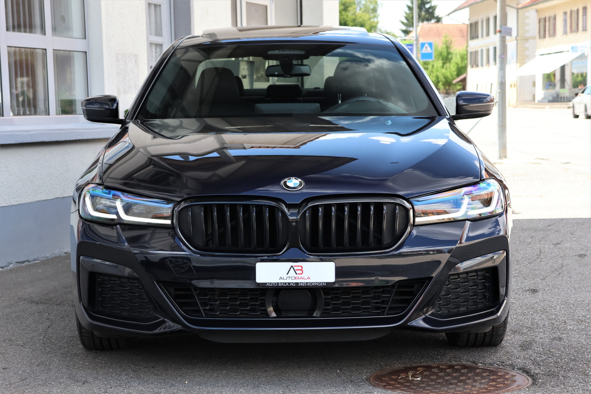 BMW 545e xDrive M Sport Steptronic (CH)-image-1