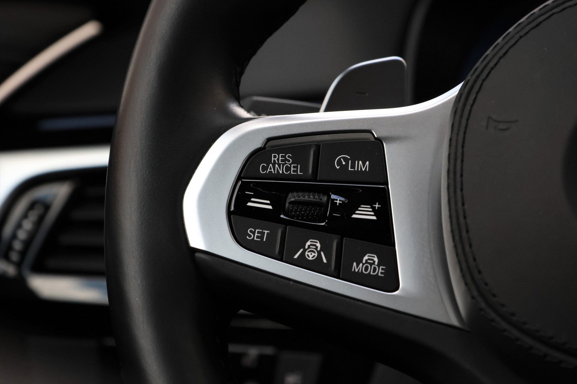 BMW 545e xDrive M Sport Steptronic (CH)-image-17