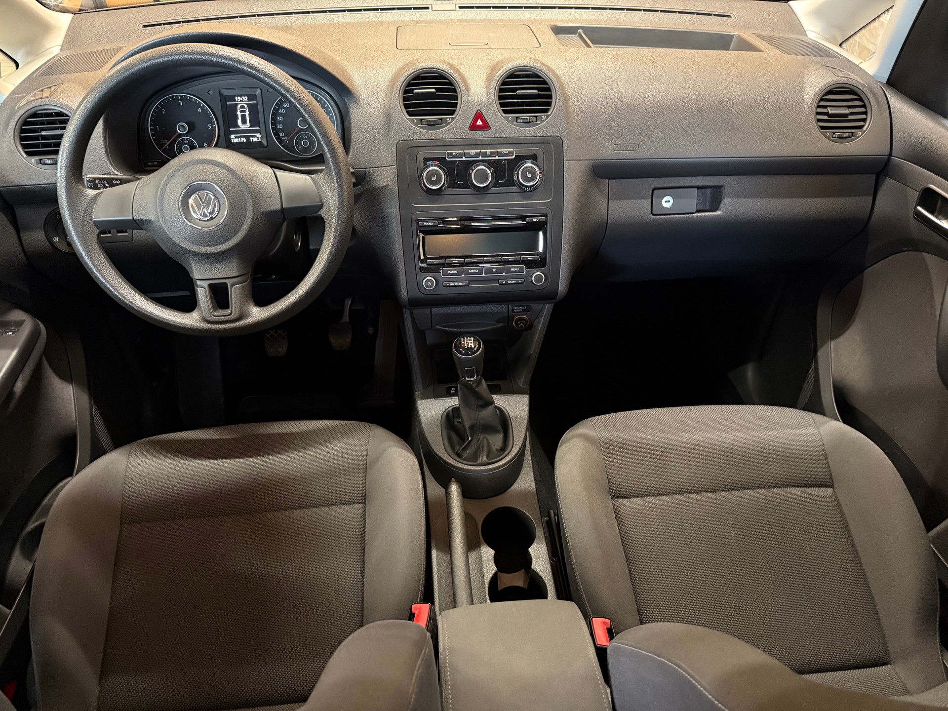 VW Caddy 2.0 TDI 4Motion Trendline-image-8