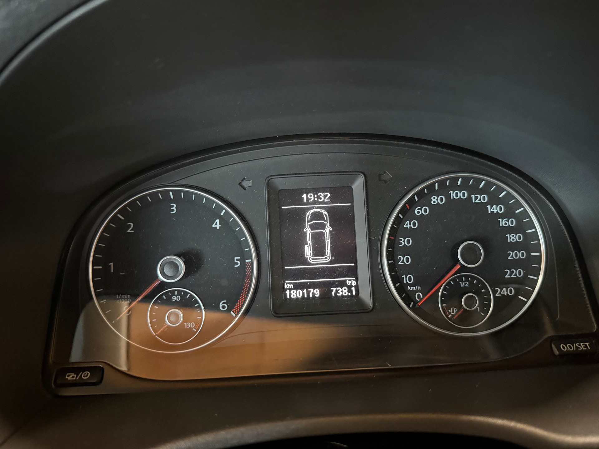 VW Caddy 2.0 TDI 4Motion Trendline-image-10