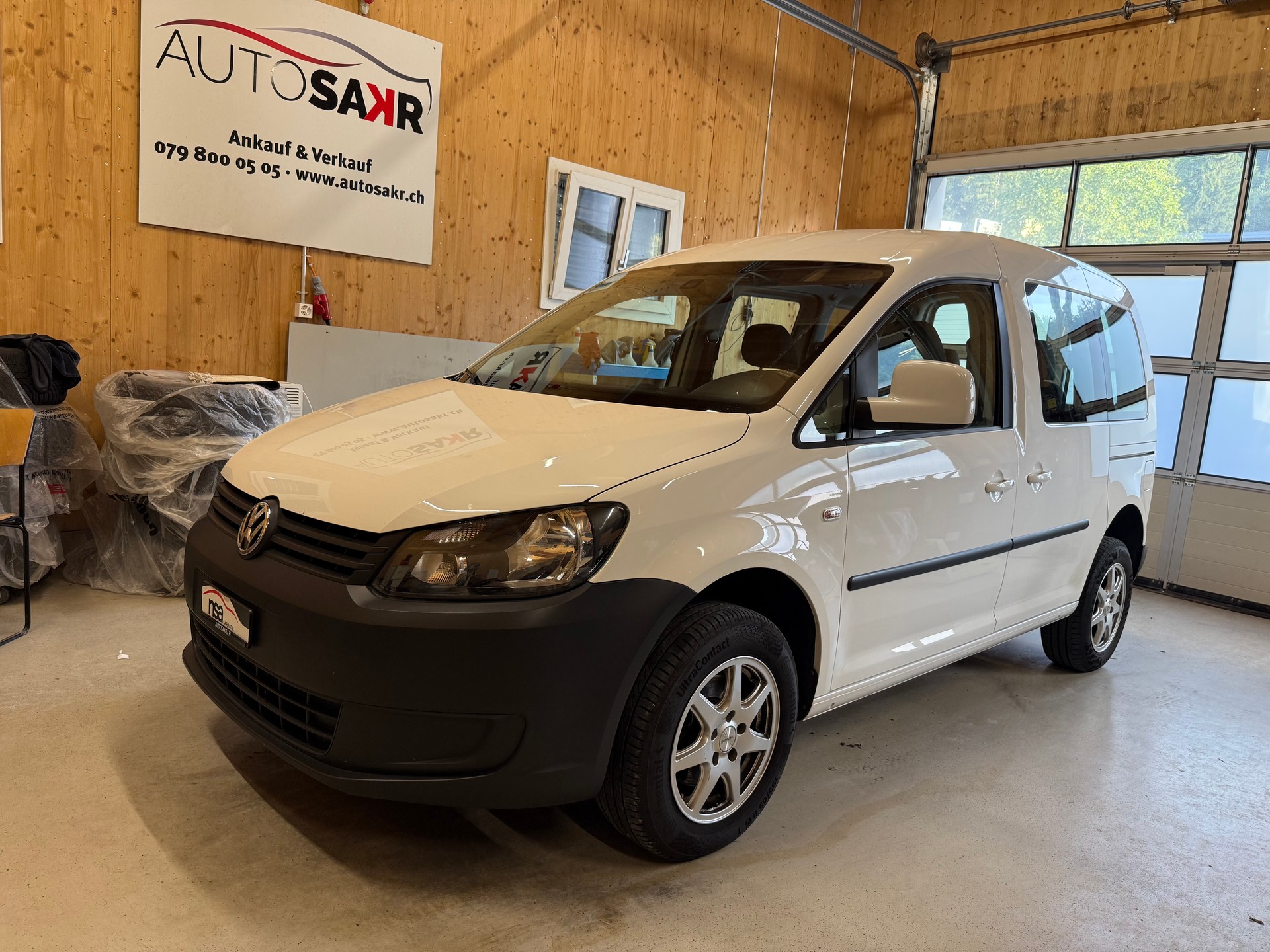 VW Caddy 2.0 TDI 4Motion Trendline-image-0