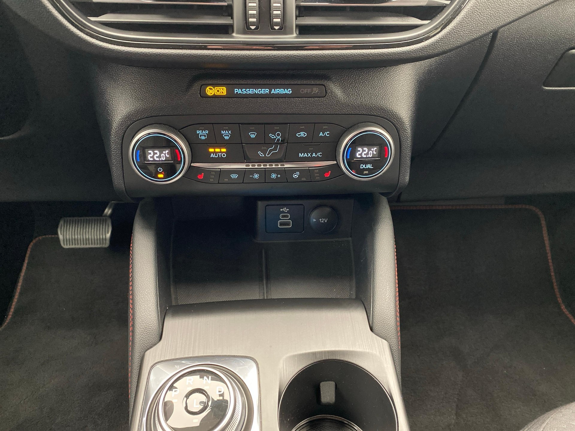 FORD Kuga 2.5 Plug-in Hybrid ST-Line-image-18