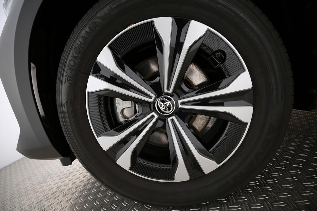 TOYOTA bZ4X Style AWD-image-9