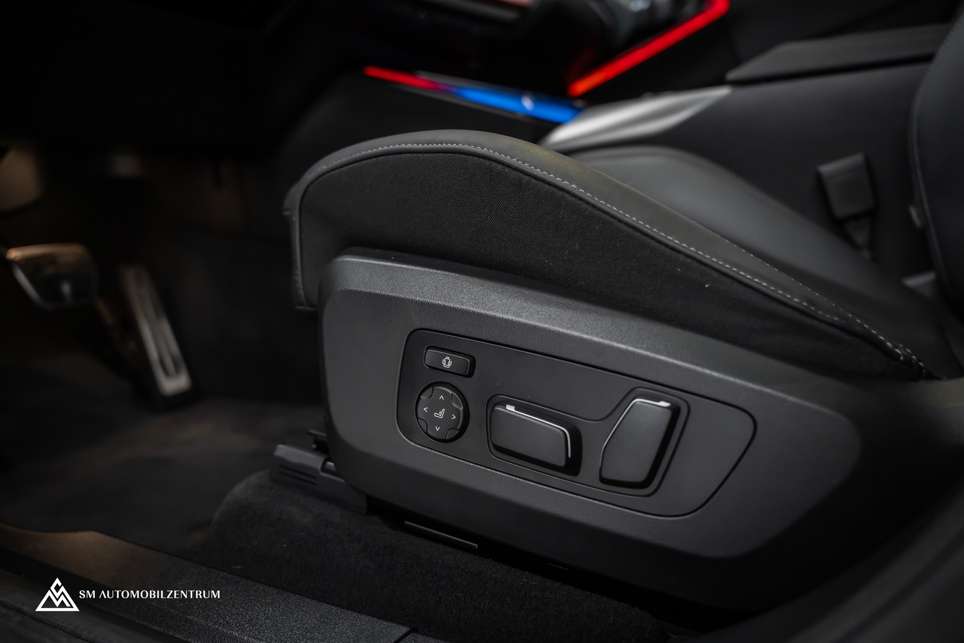 BMW X3 M50i 48V M Sport Pro / Panorama / 360° / Anhängerkupplung-image-23