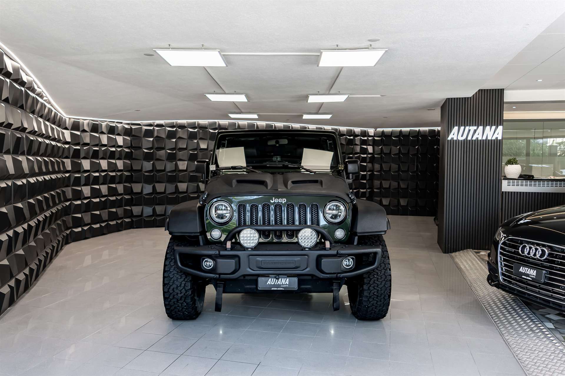 JEEP Wrangler 3.8 Unlimited Rubicon Automatic-image-3