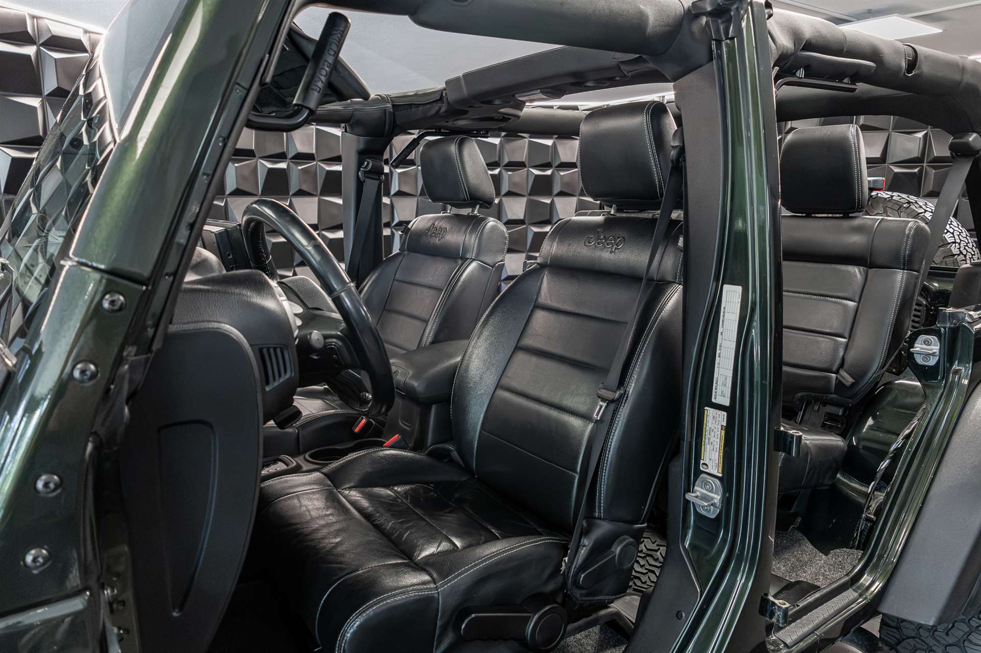 JEEP Wrangler 3.8 Unlimited Rubicon Automatic-image-12