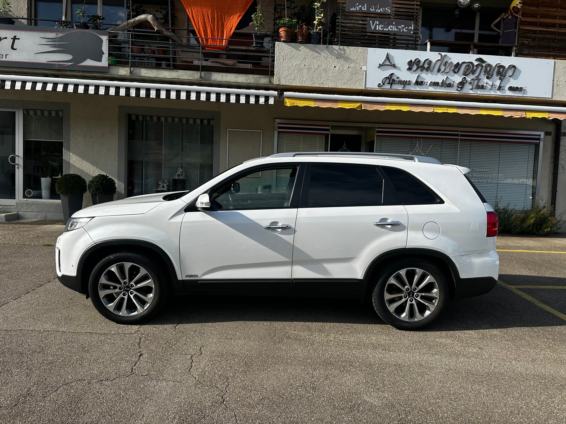 KIA Sorento 2.2 CRDI Style Automatic-image-5