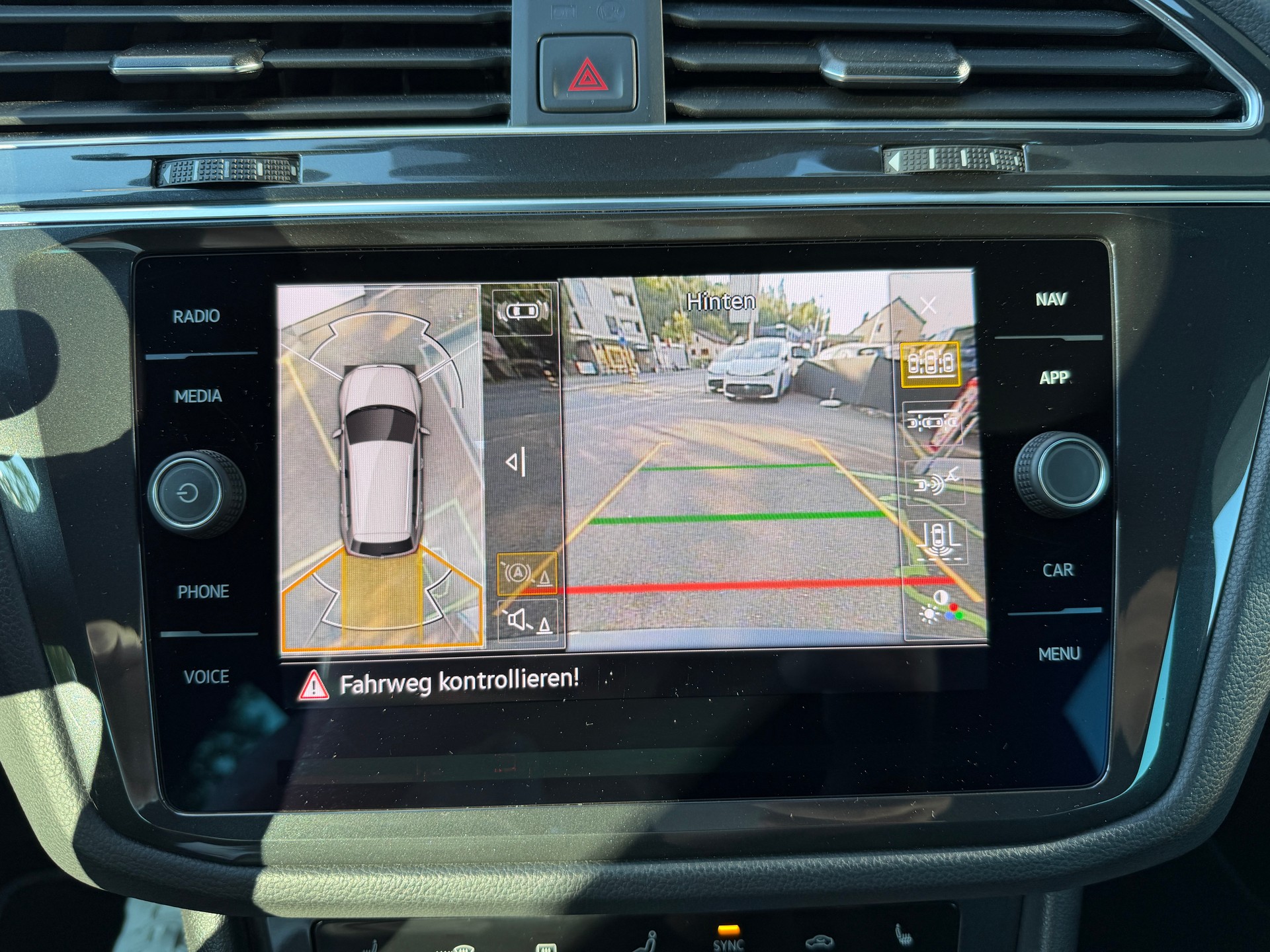 VW Tiguan Allspace 2.0TSI R-Line 4Motion DSG-image-13