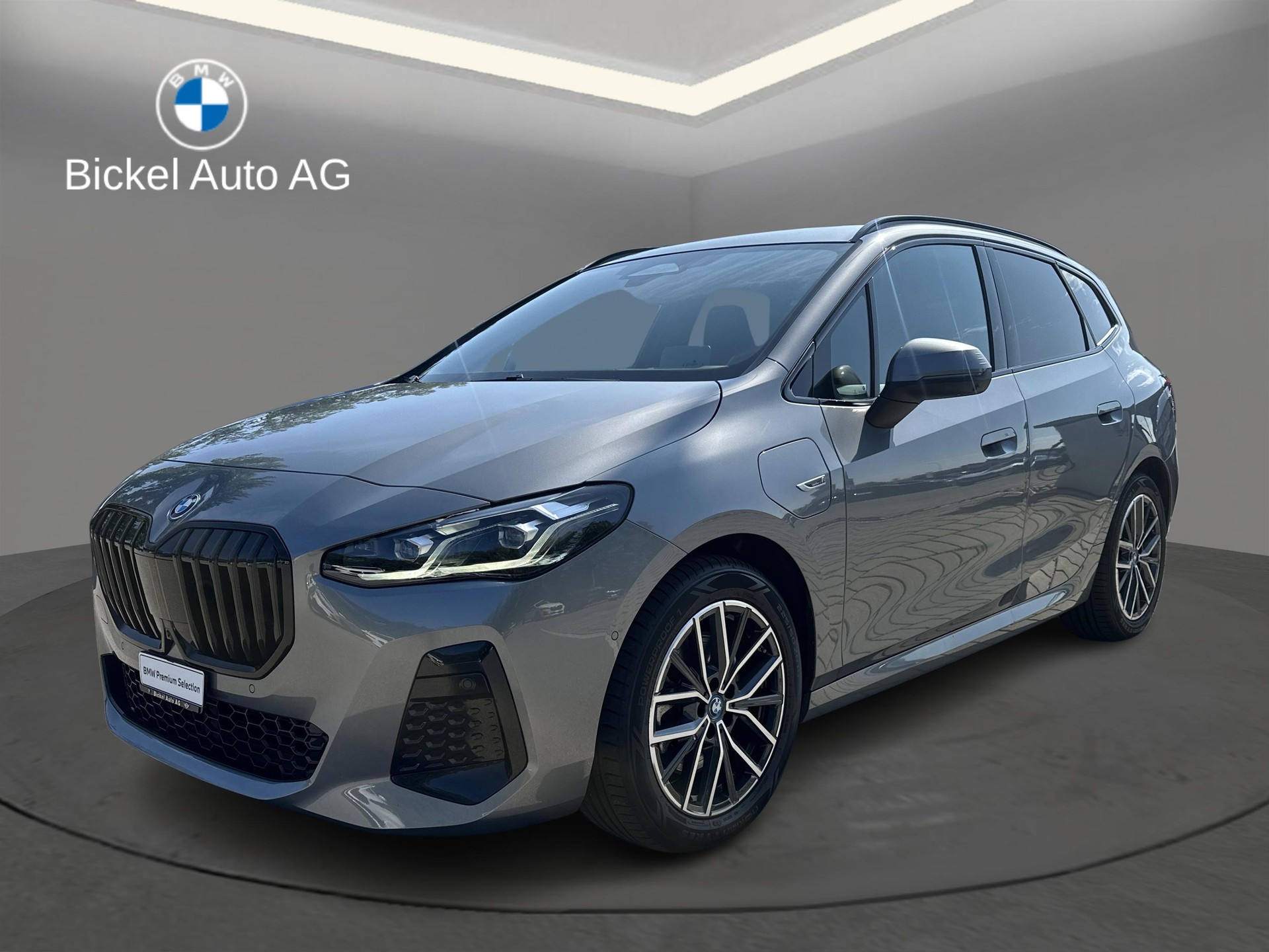 BMW 230e xDrive M Sport-image-0