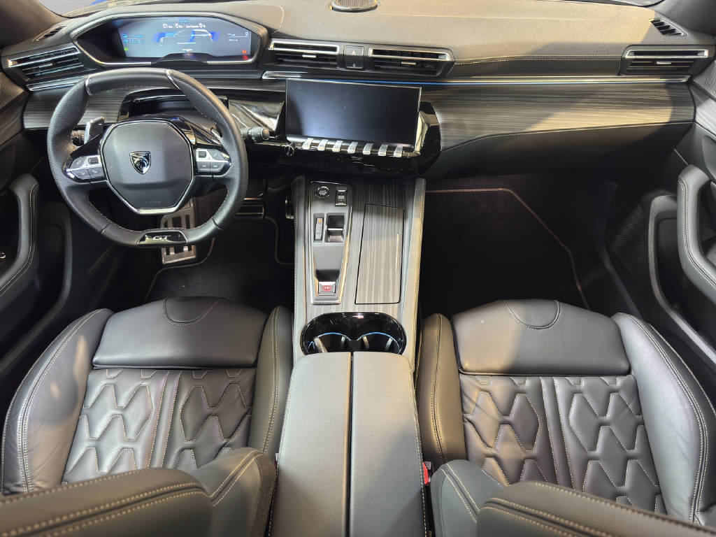 PEUGEOT 508 SW 1.6 Plug-in Hybrid GT-image-9