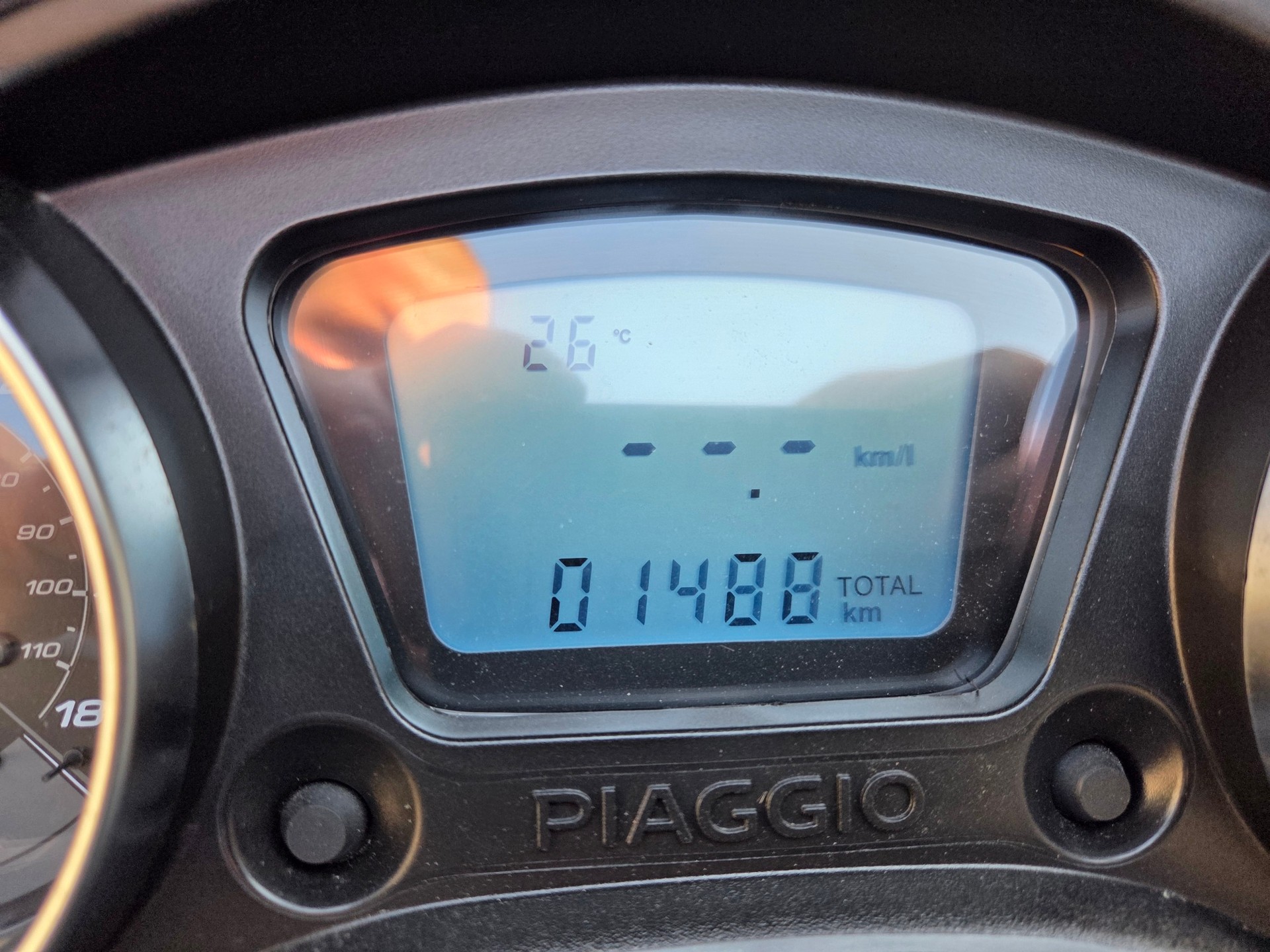 PIAGGIO MP3 300-image-5