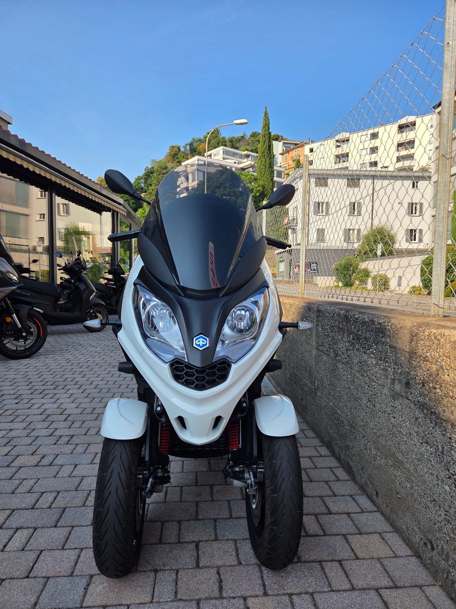 PIAGGIO MP3 300