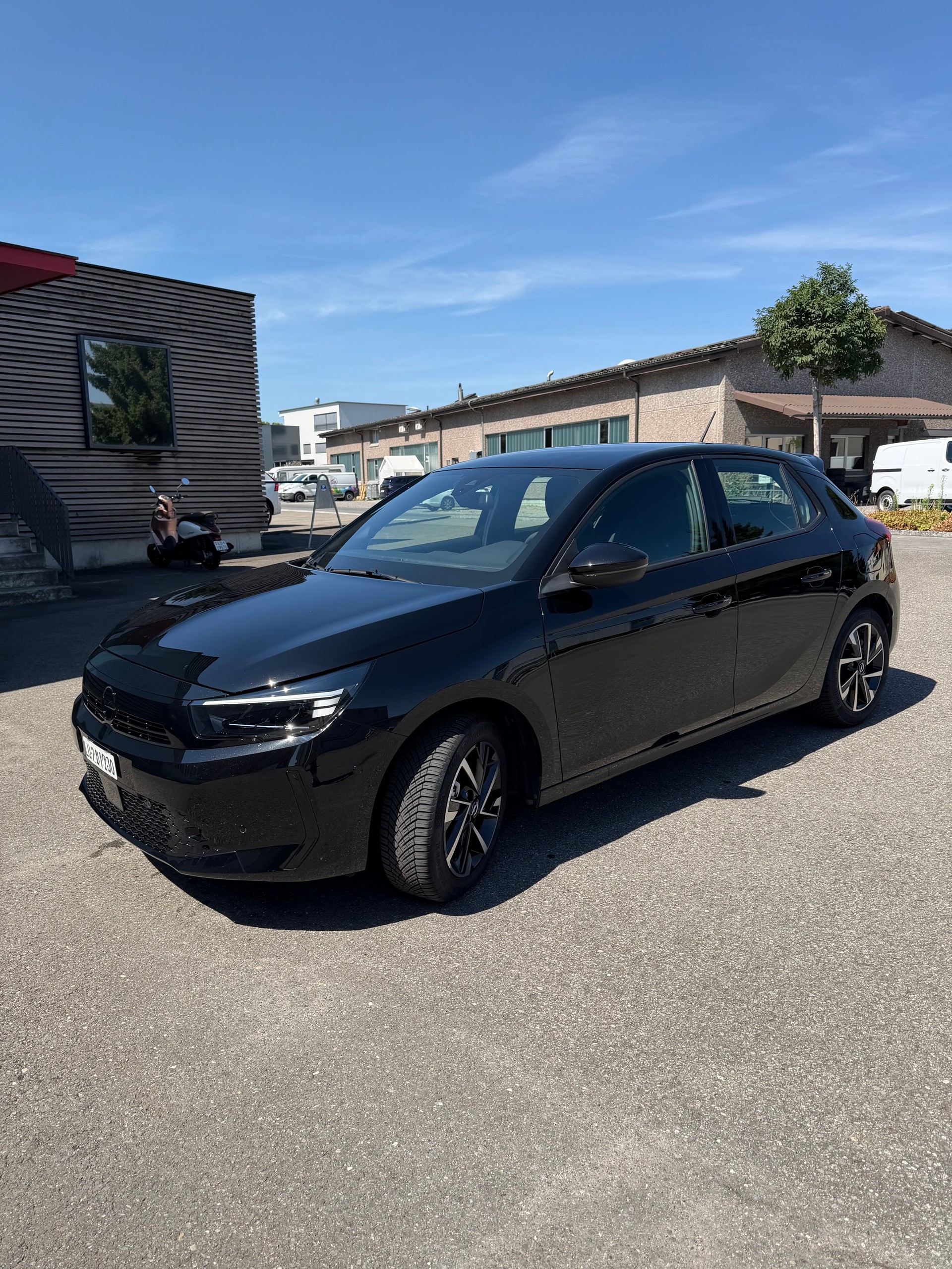 OPEL 1.2 T Edition-image-1