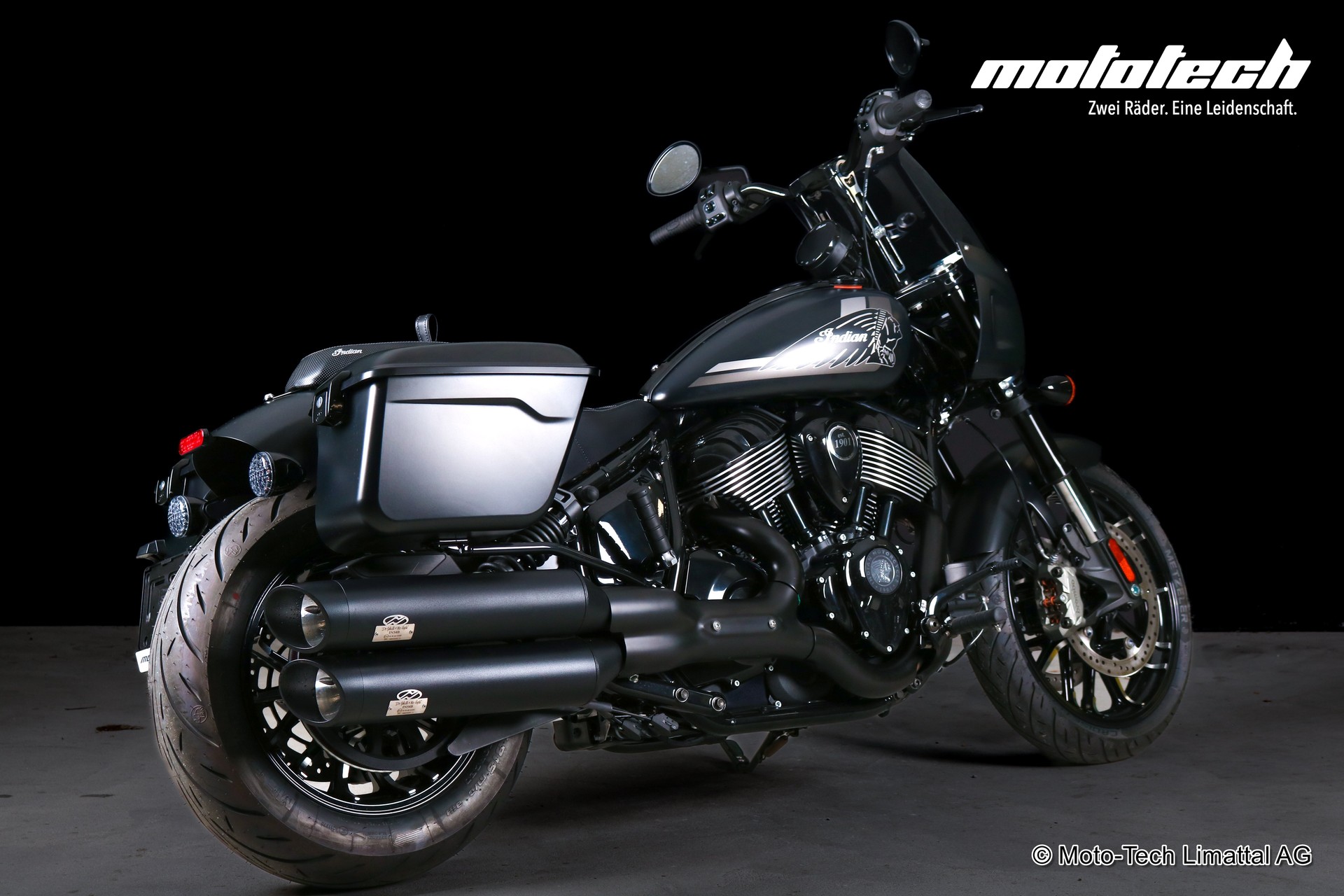 INDIAN Sport Chief RT-showroom-element-2