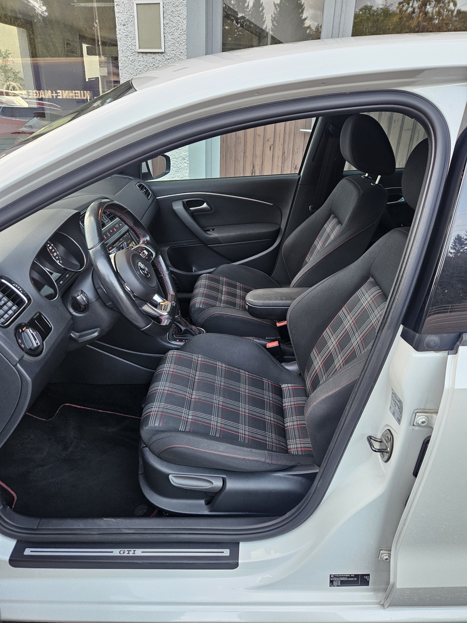 VW Polo 1.8 TSI GTI DSG-image-5