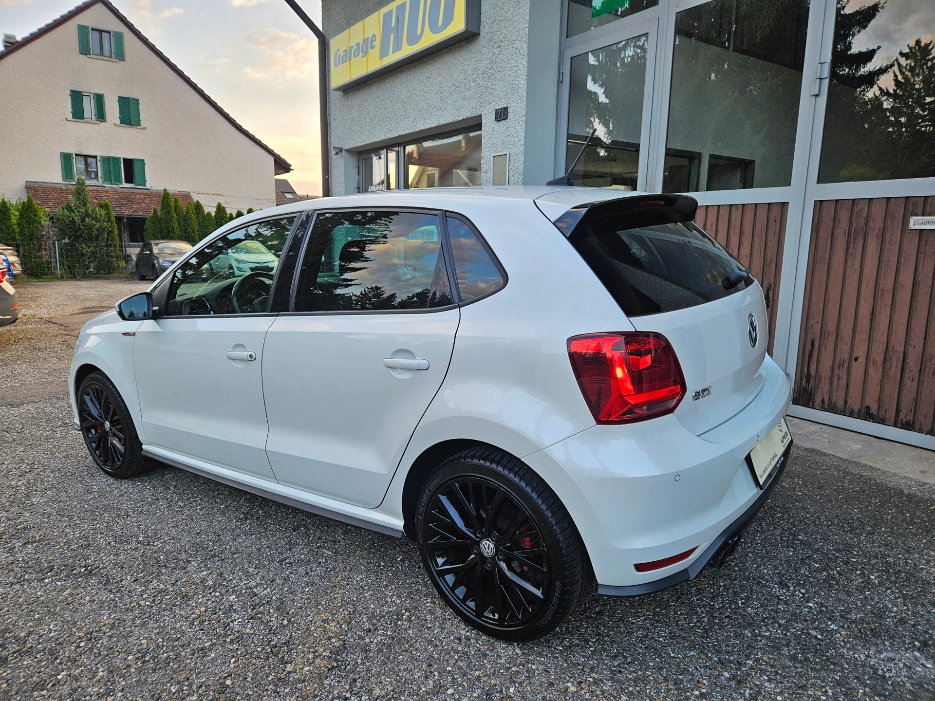 VW Polo 1.8 TSI GTI DSG-image-2