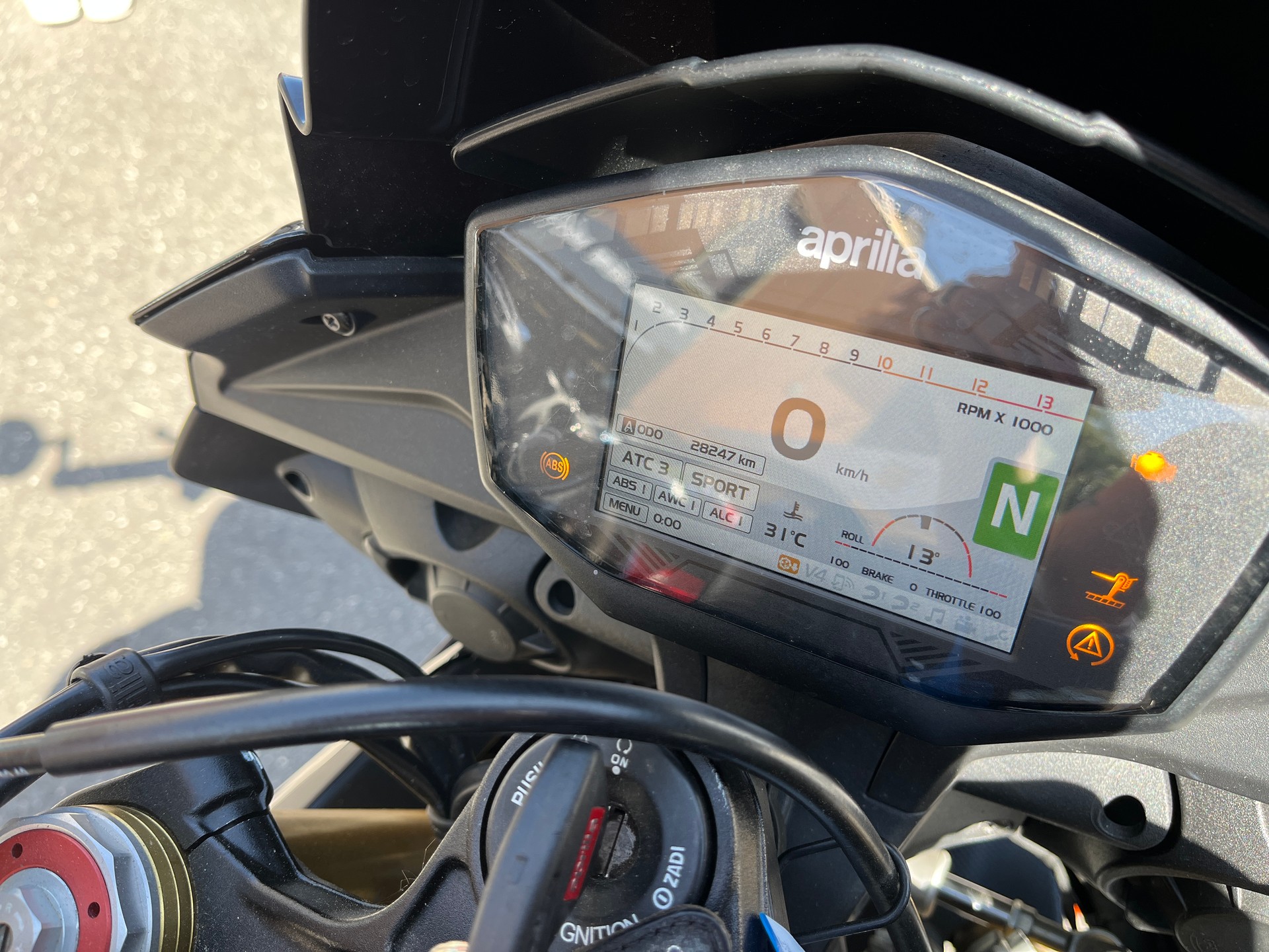 APRILIA Tuono V4 1100 RR-image-8
