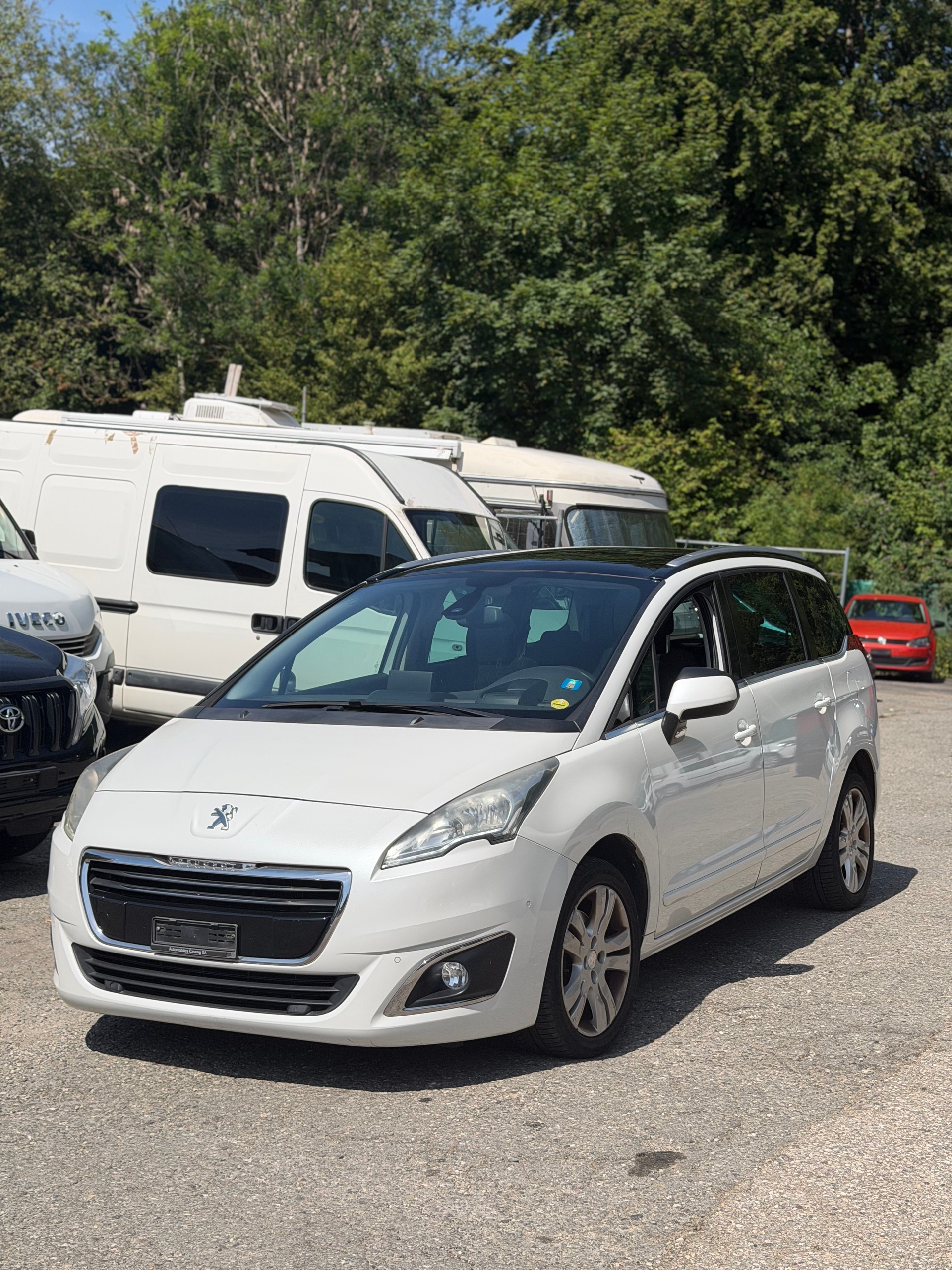 PEUGEOT 5008 1.6 BlueHDi Allure Tiptronic-image-1