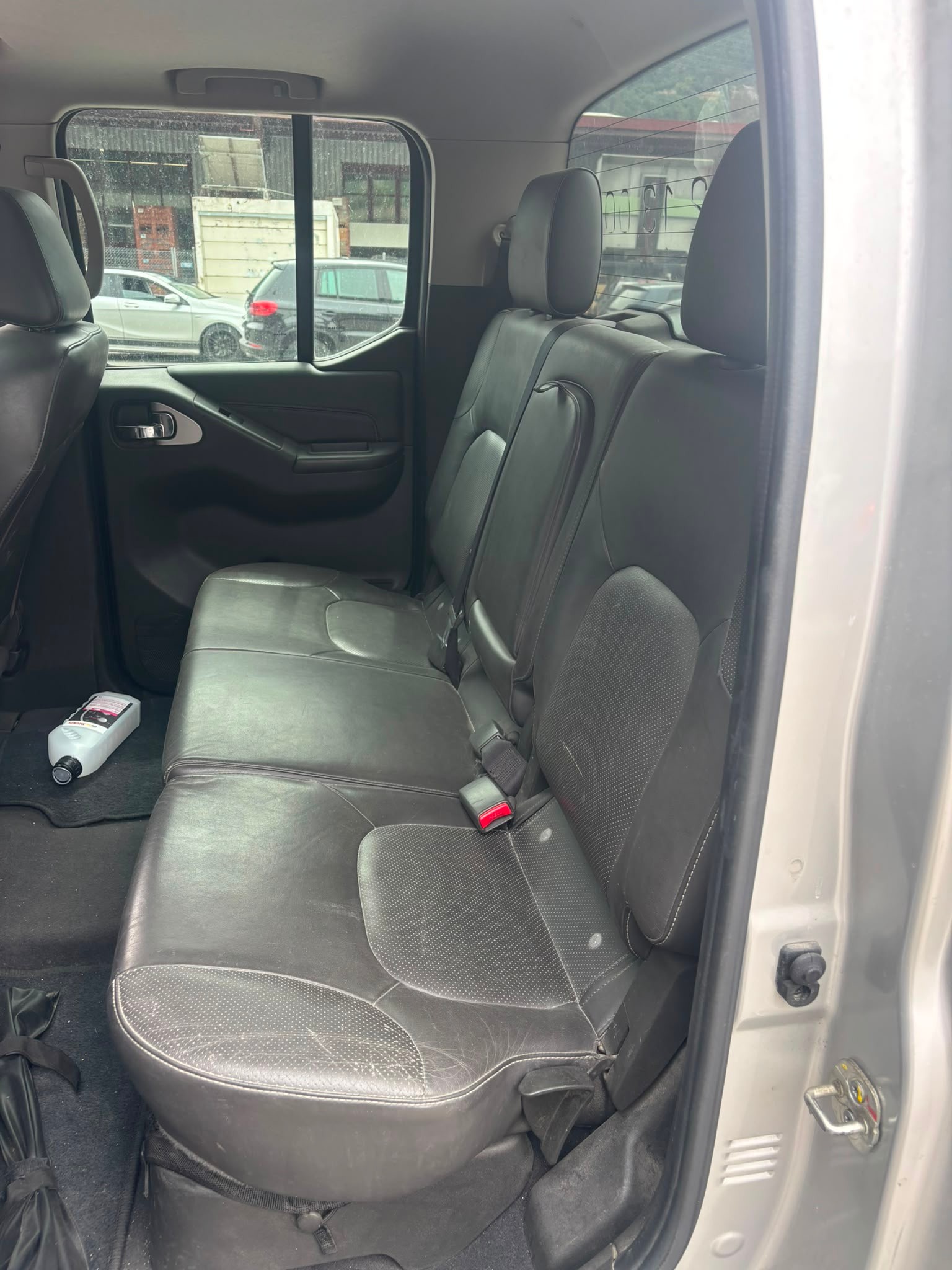 NISSAN Navara V6 Double Cab LE 3.0 dCi 4WD Automat-image-8