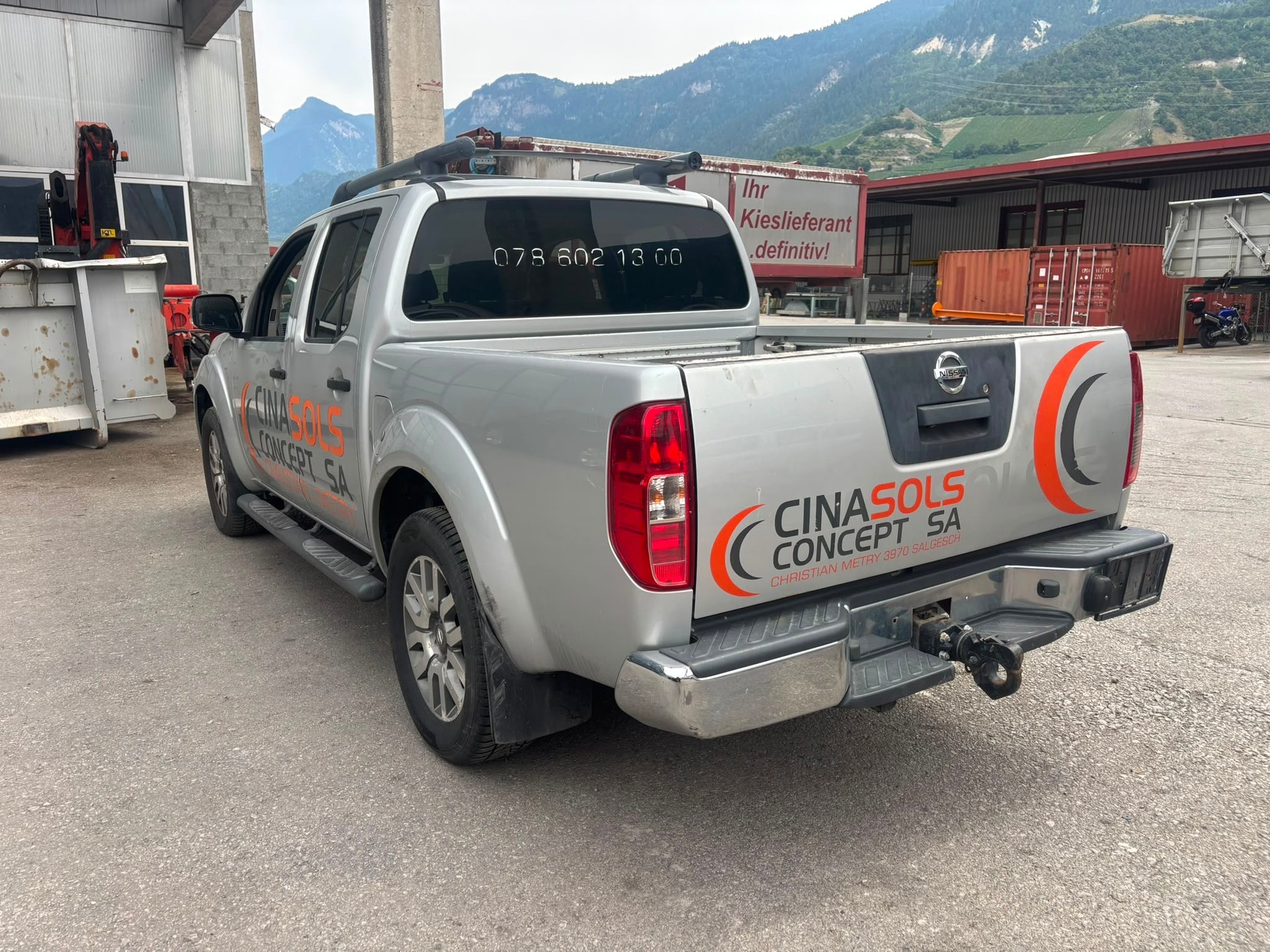 NISSAN Navara V6 Double Cab LE 3.0 dCi 4WD Automat-image-2