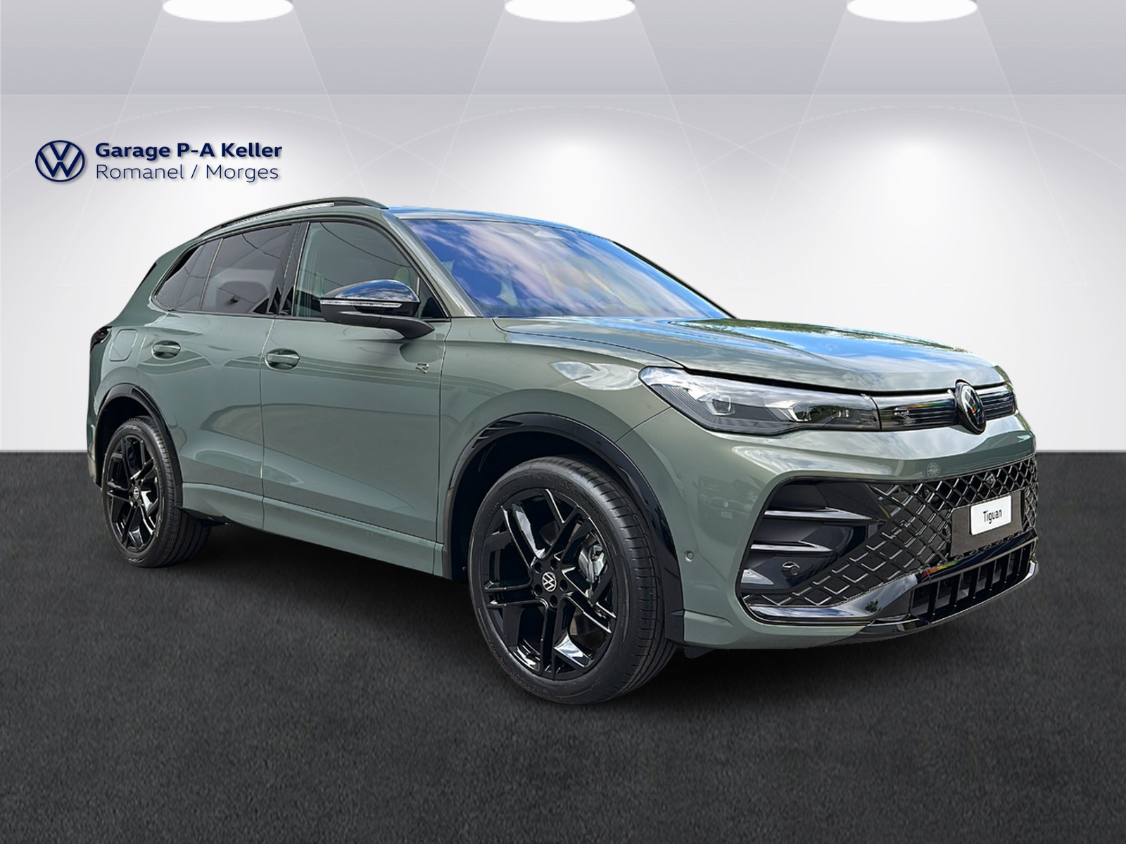 VW Tiguan 2.0 TSI DSG R-Line Plus 4Motion-image-2
